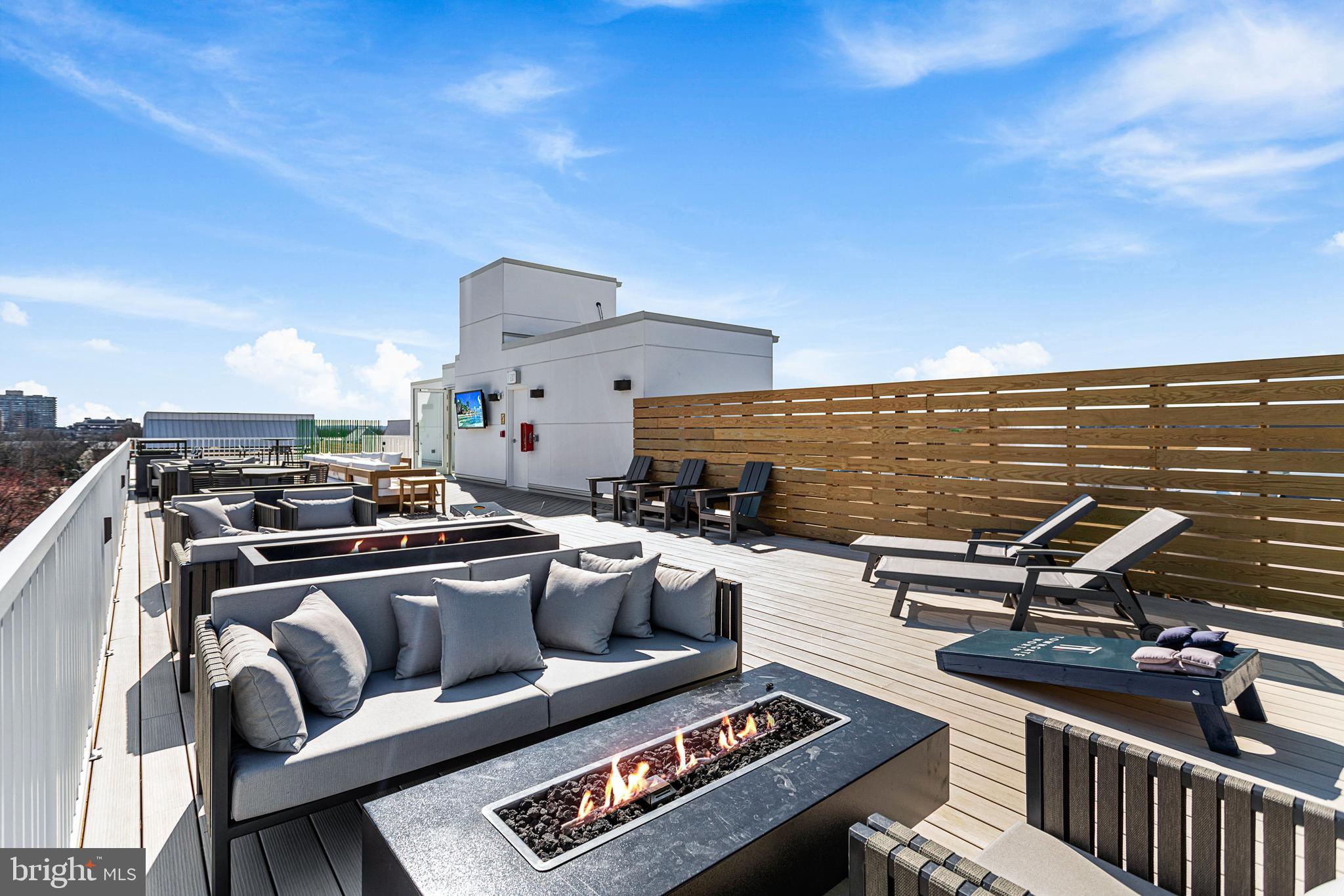 OLD TOWN NORTH - Residential