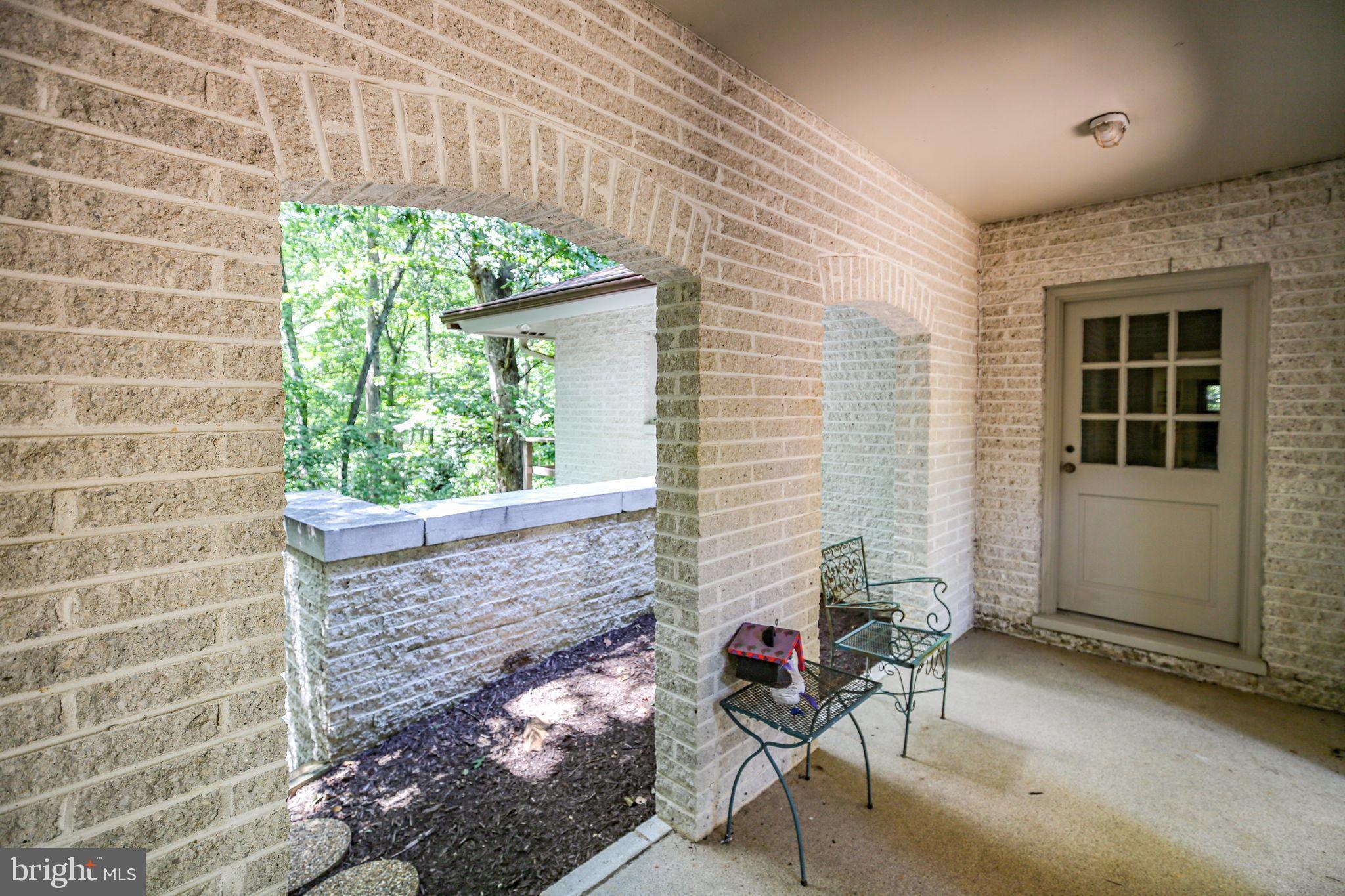 TWIN LAKES - Residential