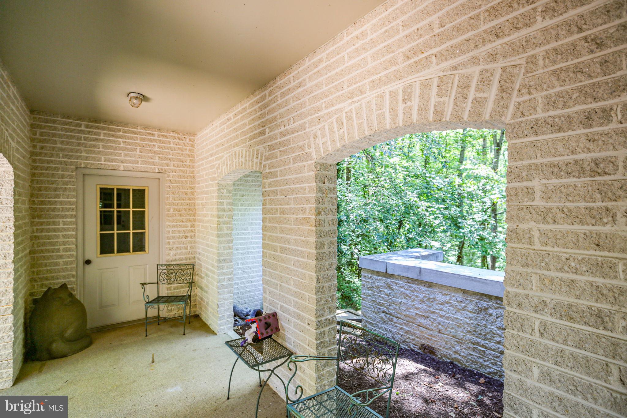 TWIN LAKES - Residential