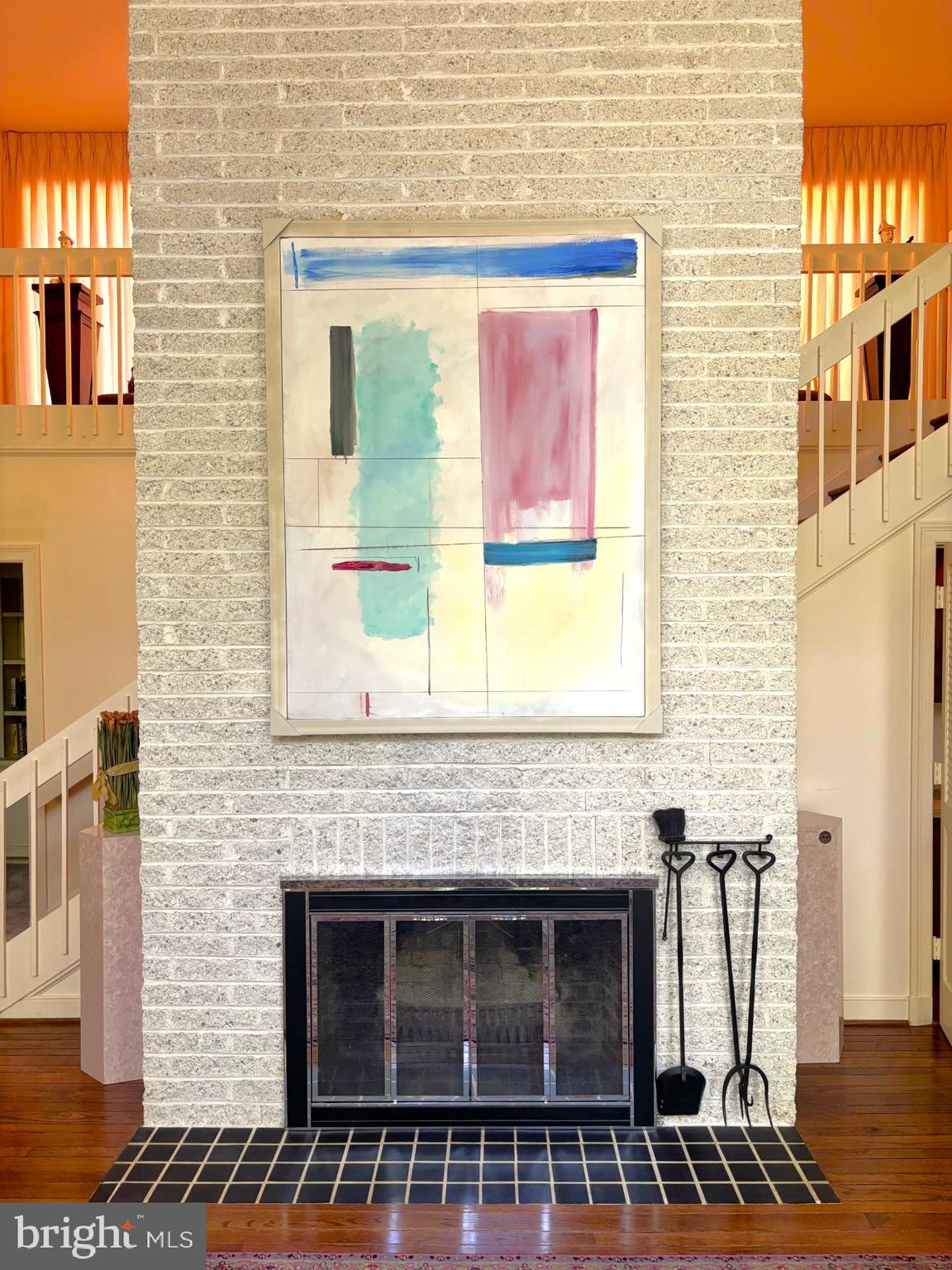 TWIN LAKES - Residential