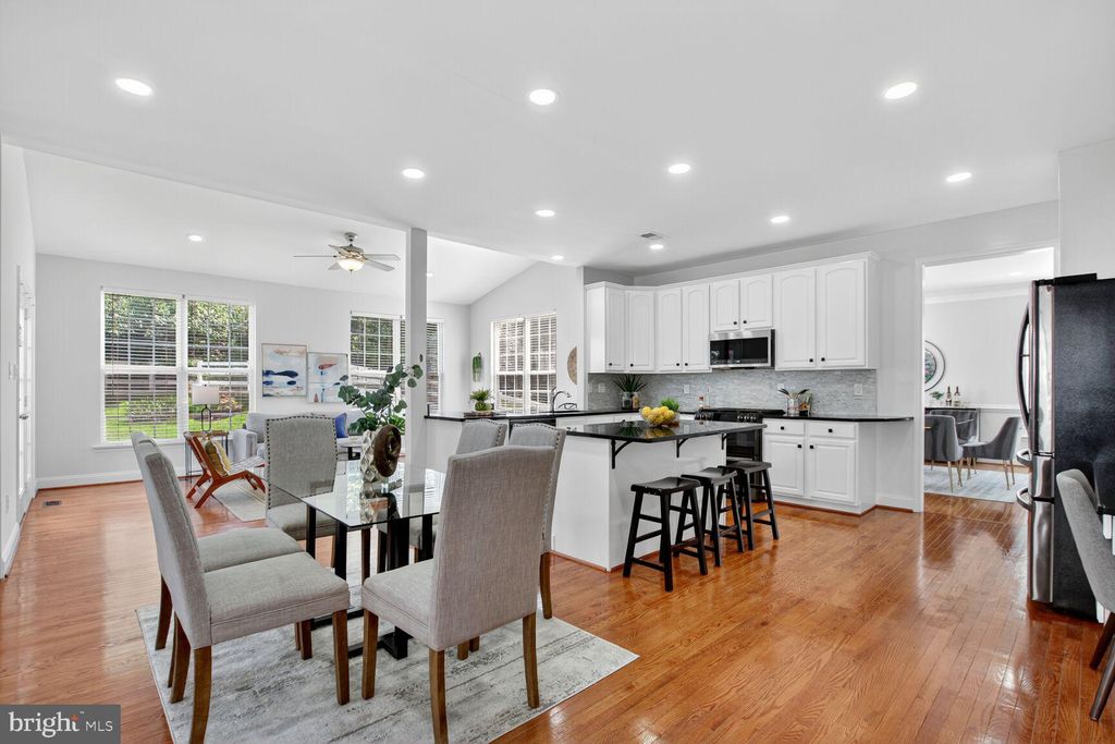 Photo of 14040 Natia Manor Drive, NORTH POTOMAC, MD 20878 (MLS # MDMC2202842)