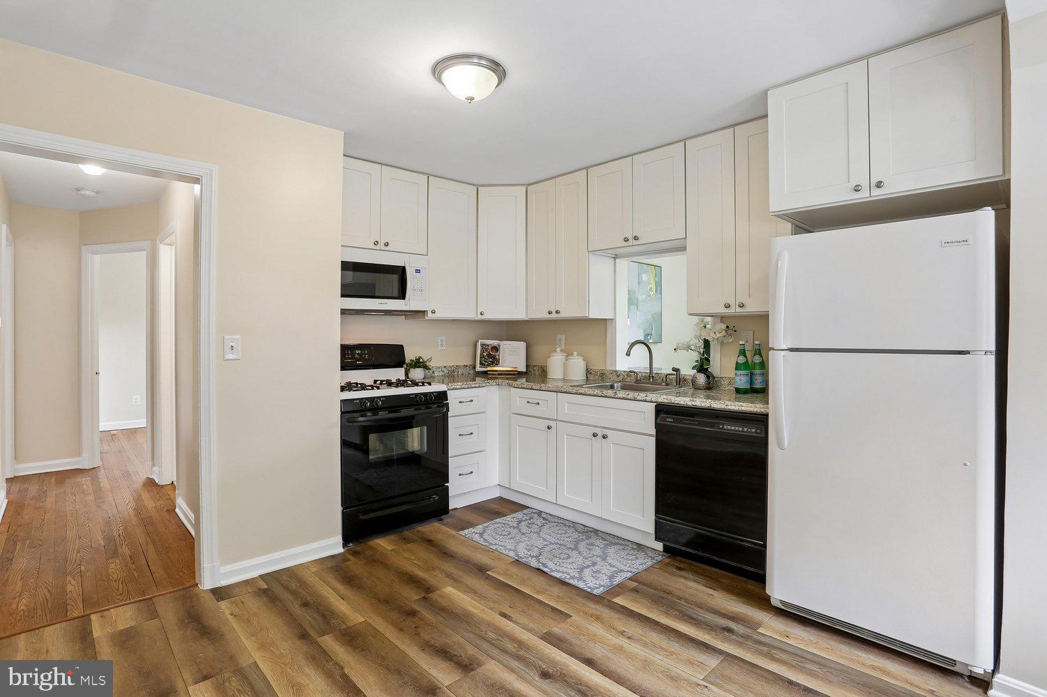 NORTH KENSINGTON - Residential