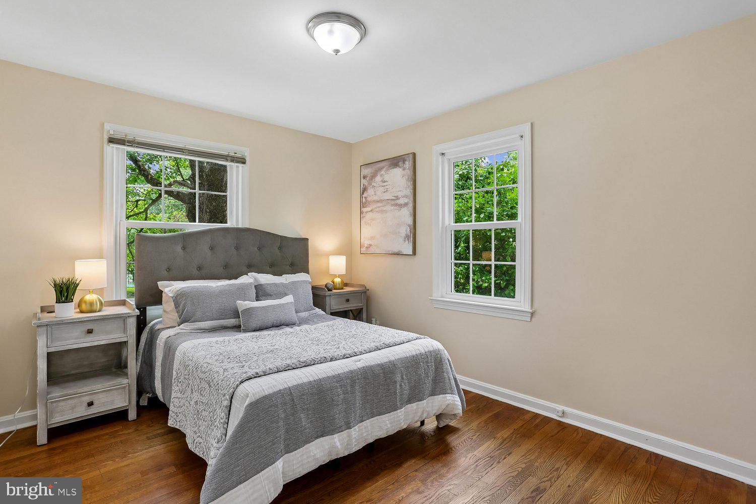 NORTH KENSINGTON - Residential