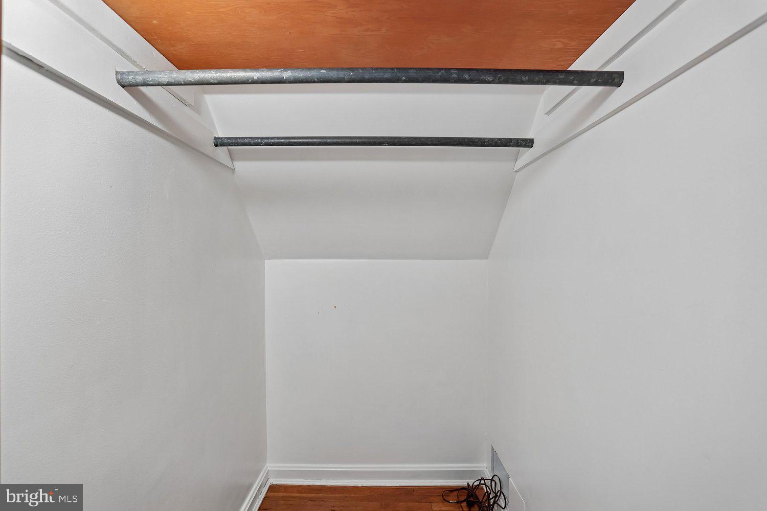 NORTH KENSINGTON - Residential