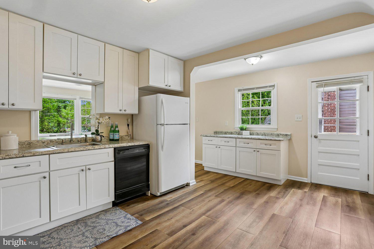 NORTH KENSINGTON - Residential
