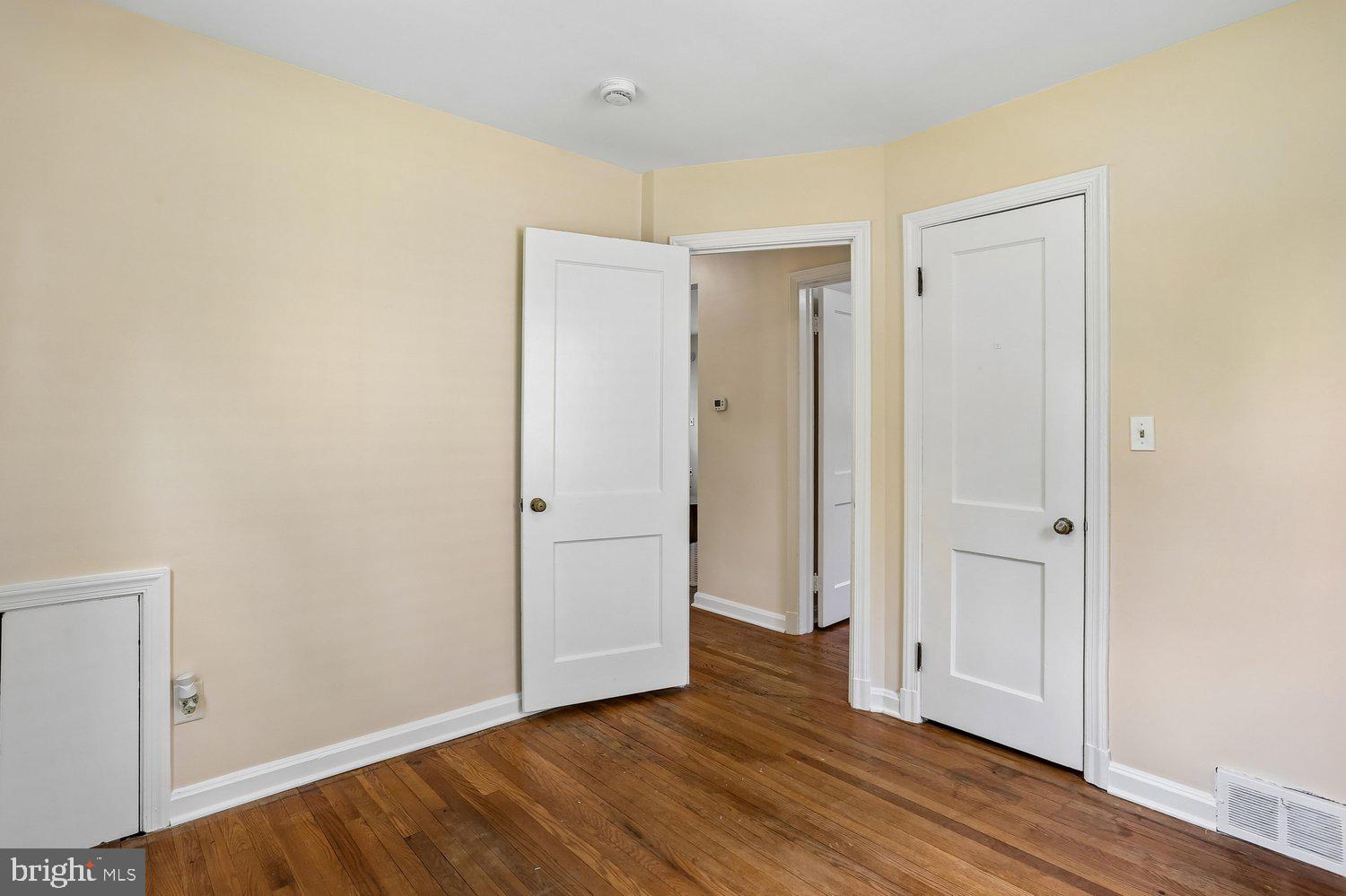NORTH KENSINGTON - Residential