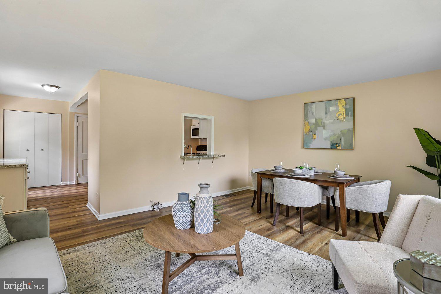 NORTH KENSINGTON - Residential