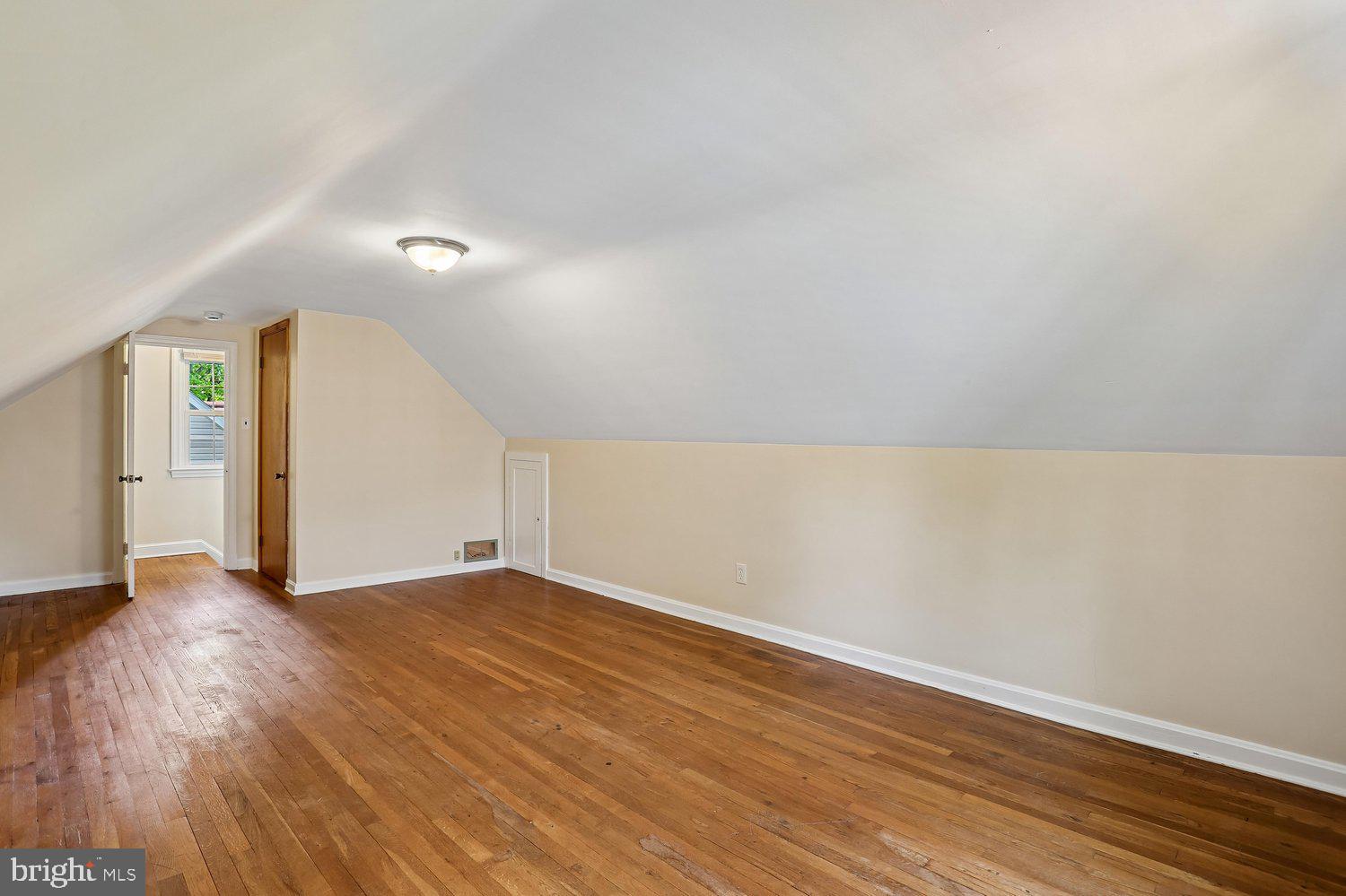 NORTH KENSINGTON - Residential