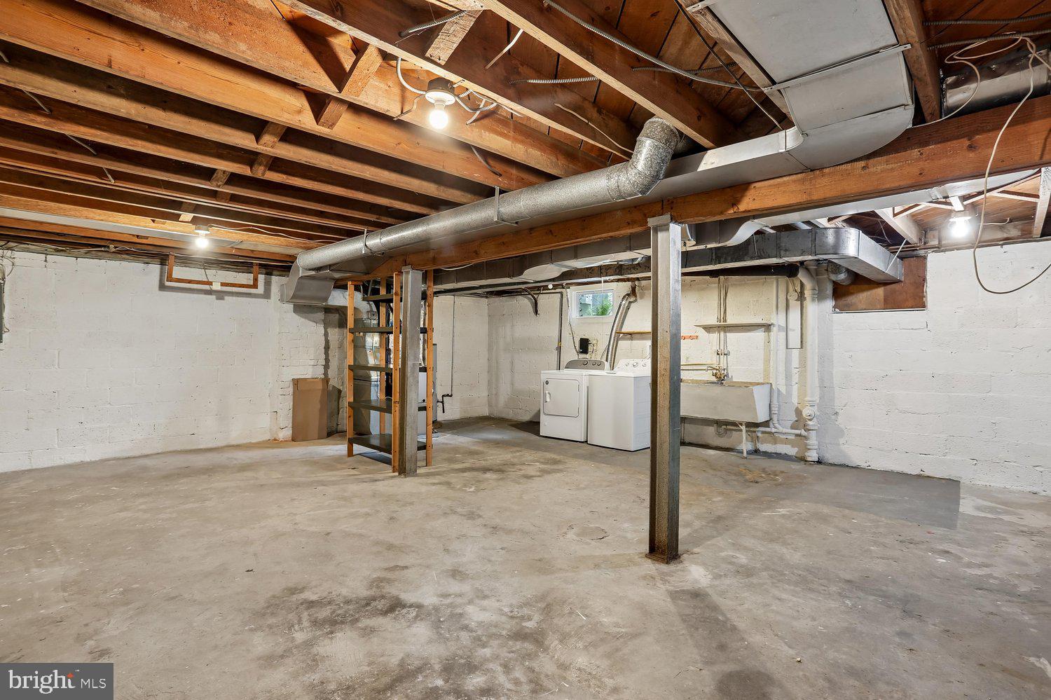 NORTH KENSINGTON - Residential