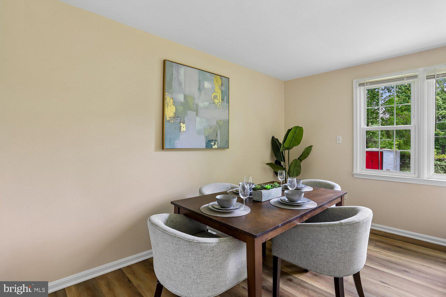 NORTH KENSINGTON - Residential