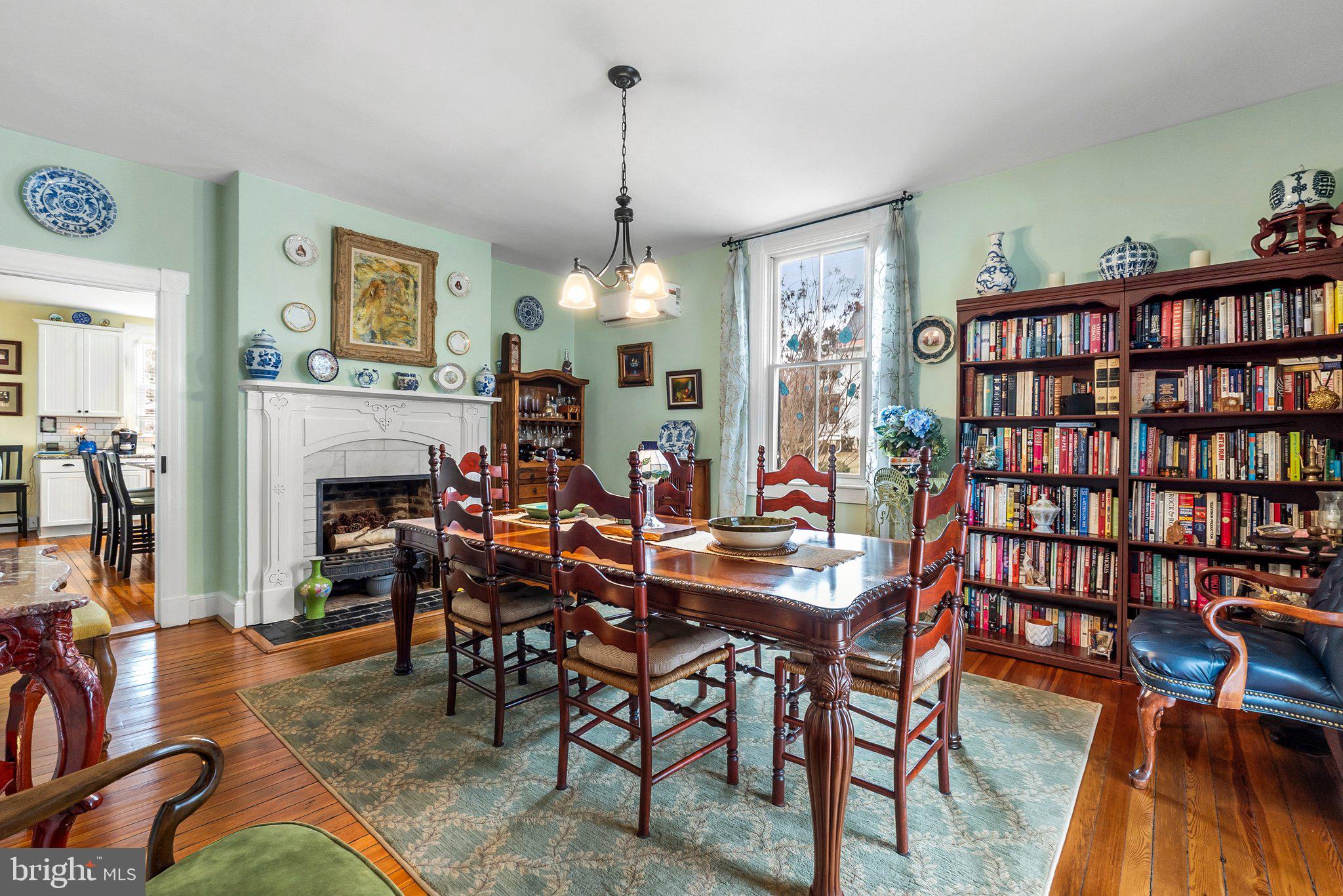 CHARLES TOWN - Residential