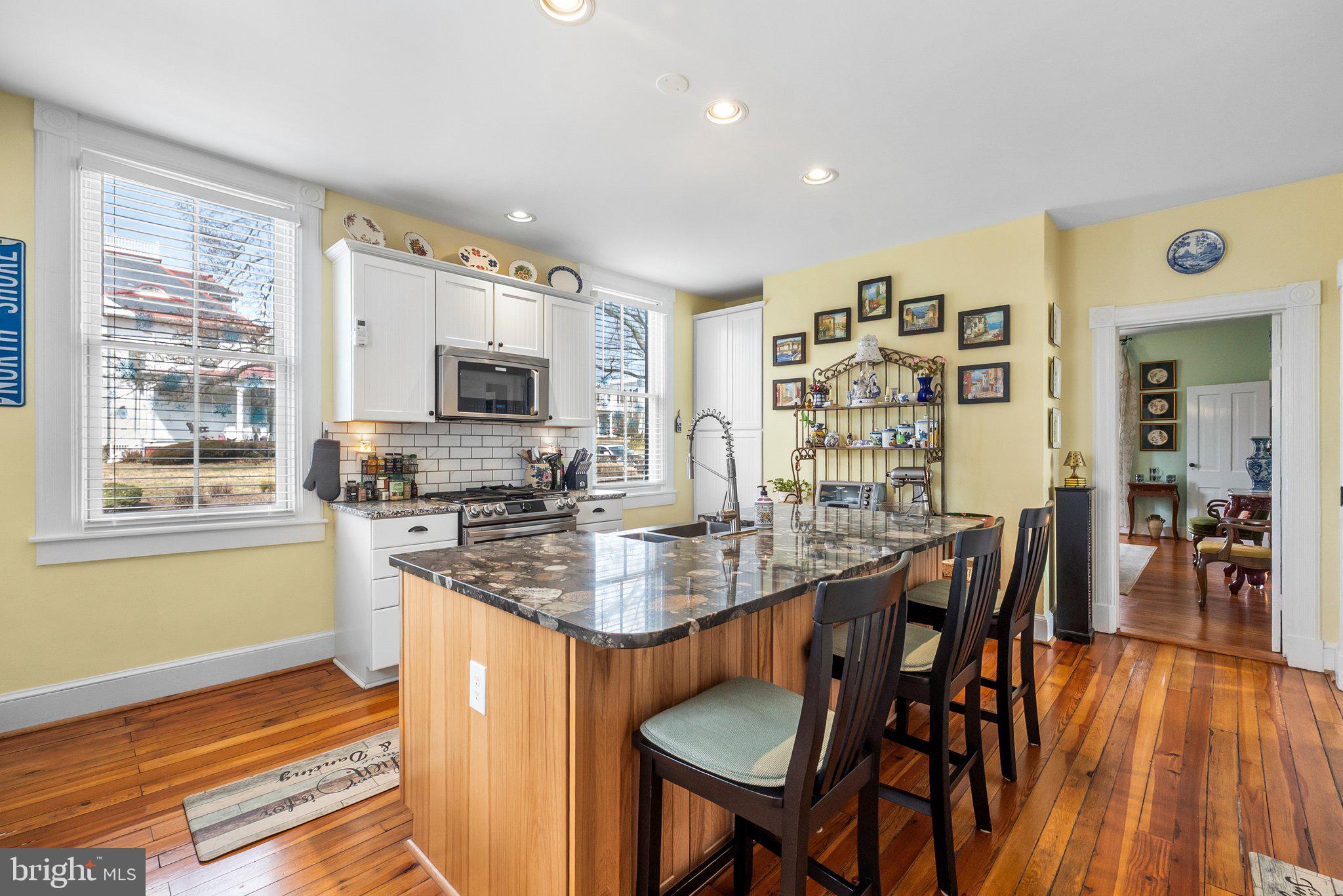 CHARLES TOWN - Residential