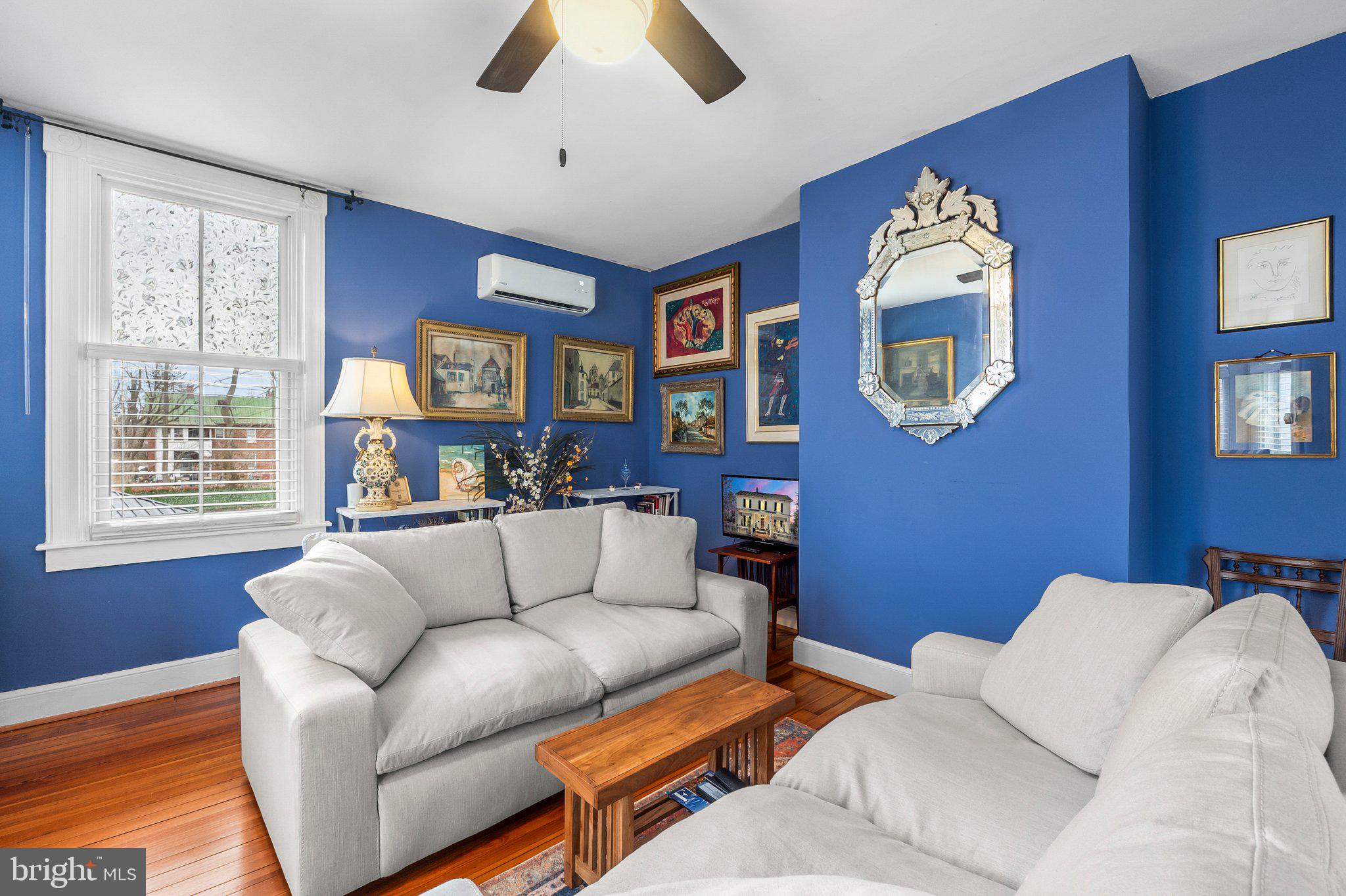 CHARLES TOWN - Residential