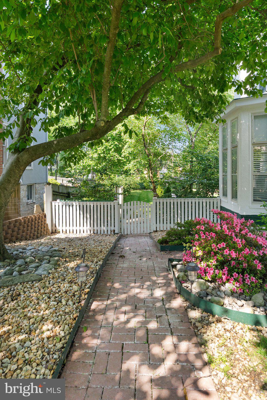 CHARLES TOWN - Residential