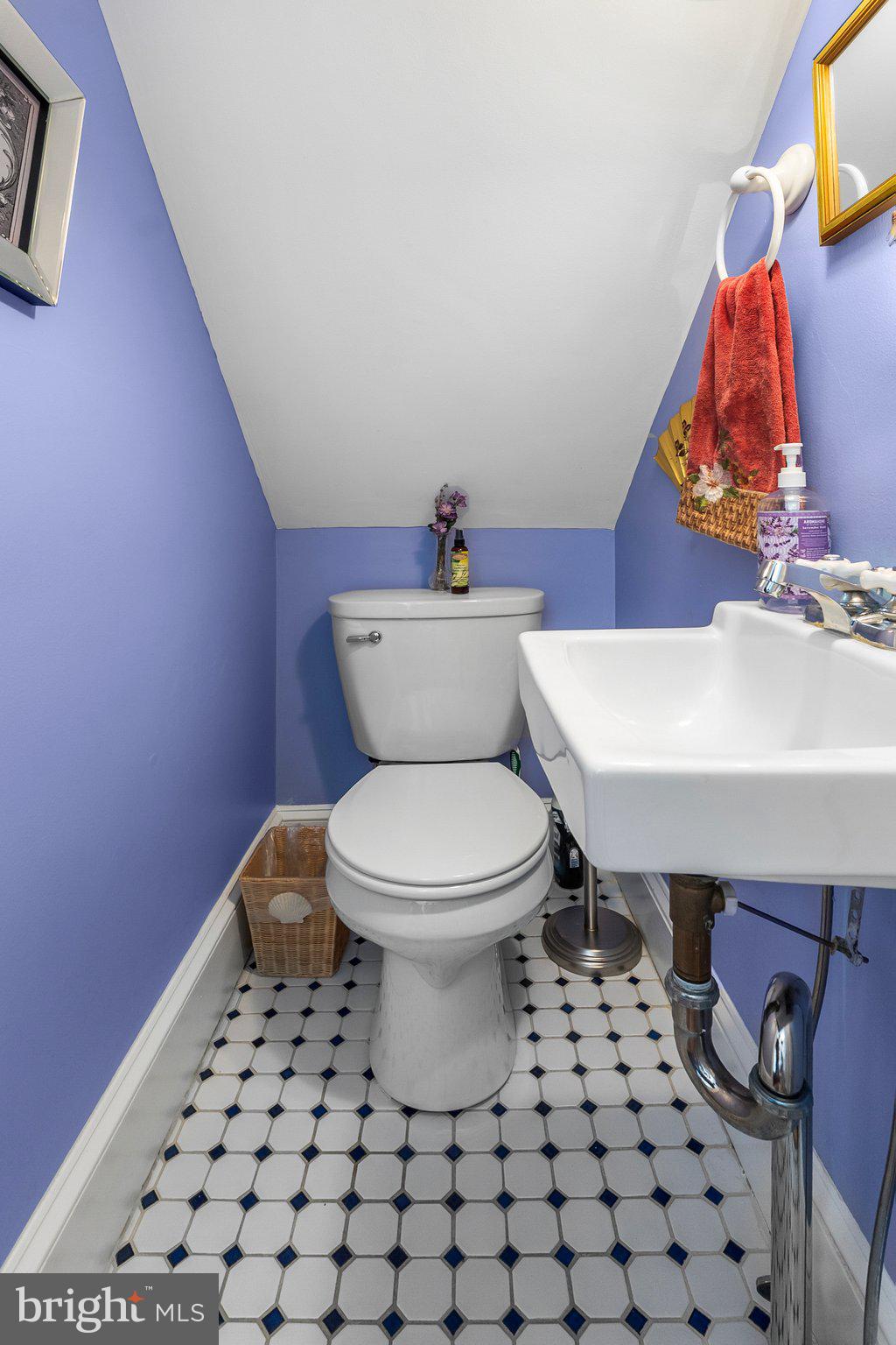 CHARLES TOWN - Residential