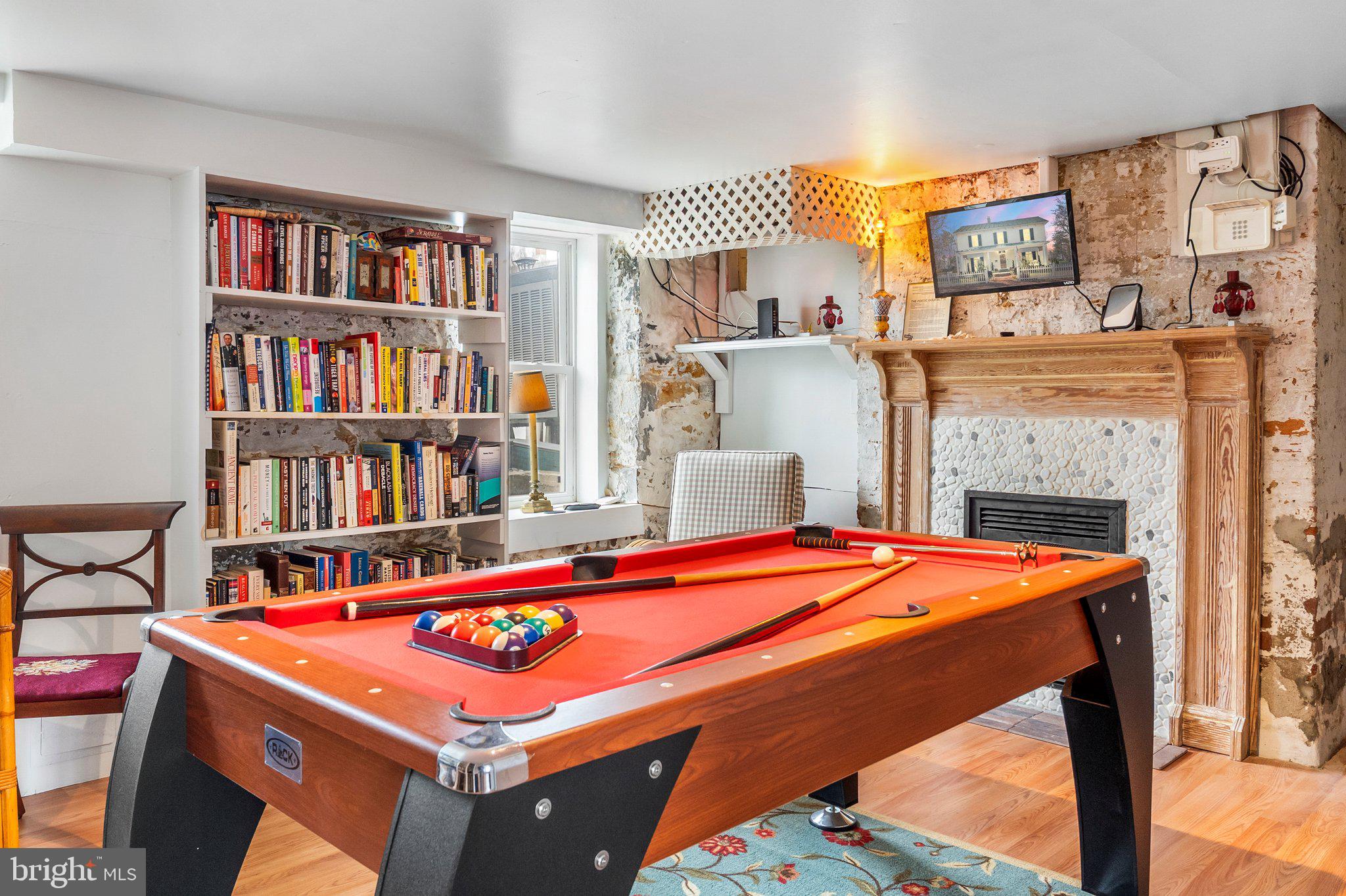 CHARLES TOWN - Residential