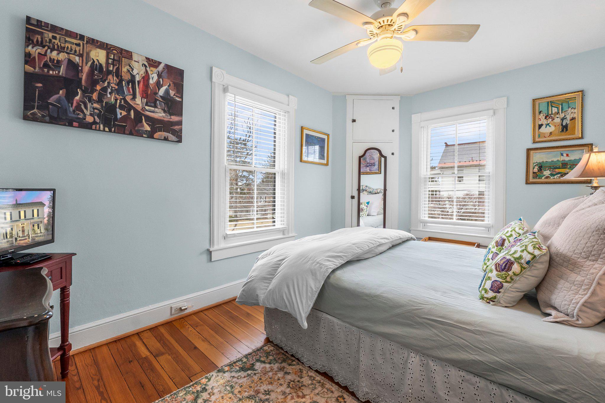 CHARLES TOWN - Residential