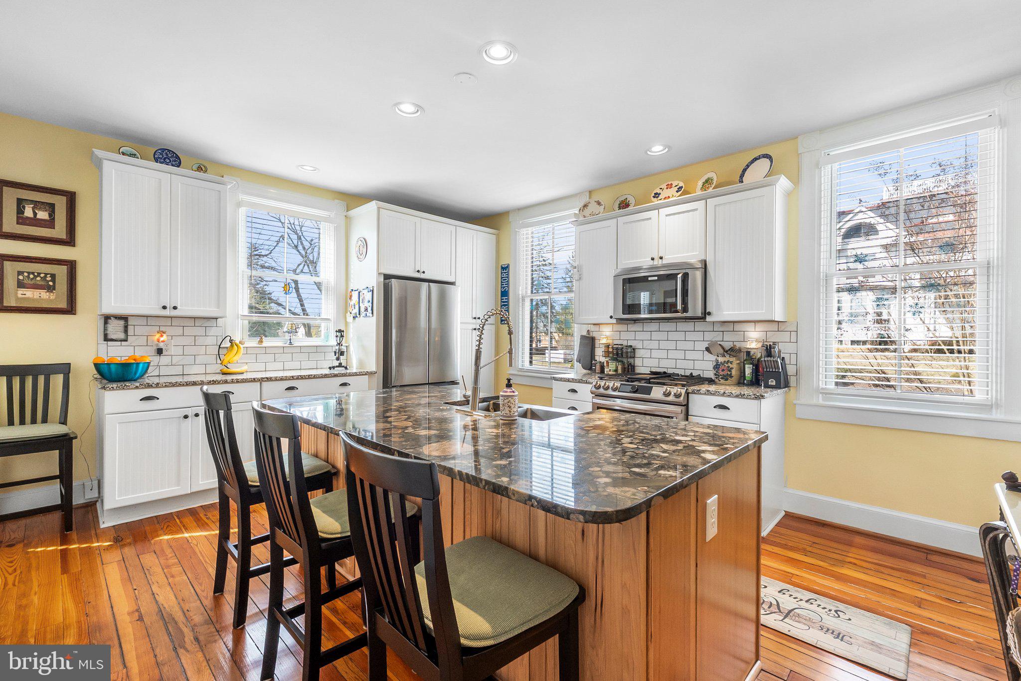 CHARLES TOWN - Residential