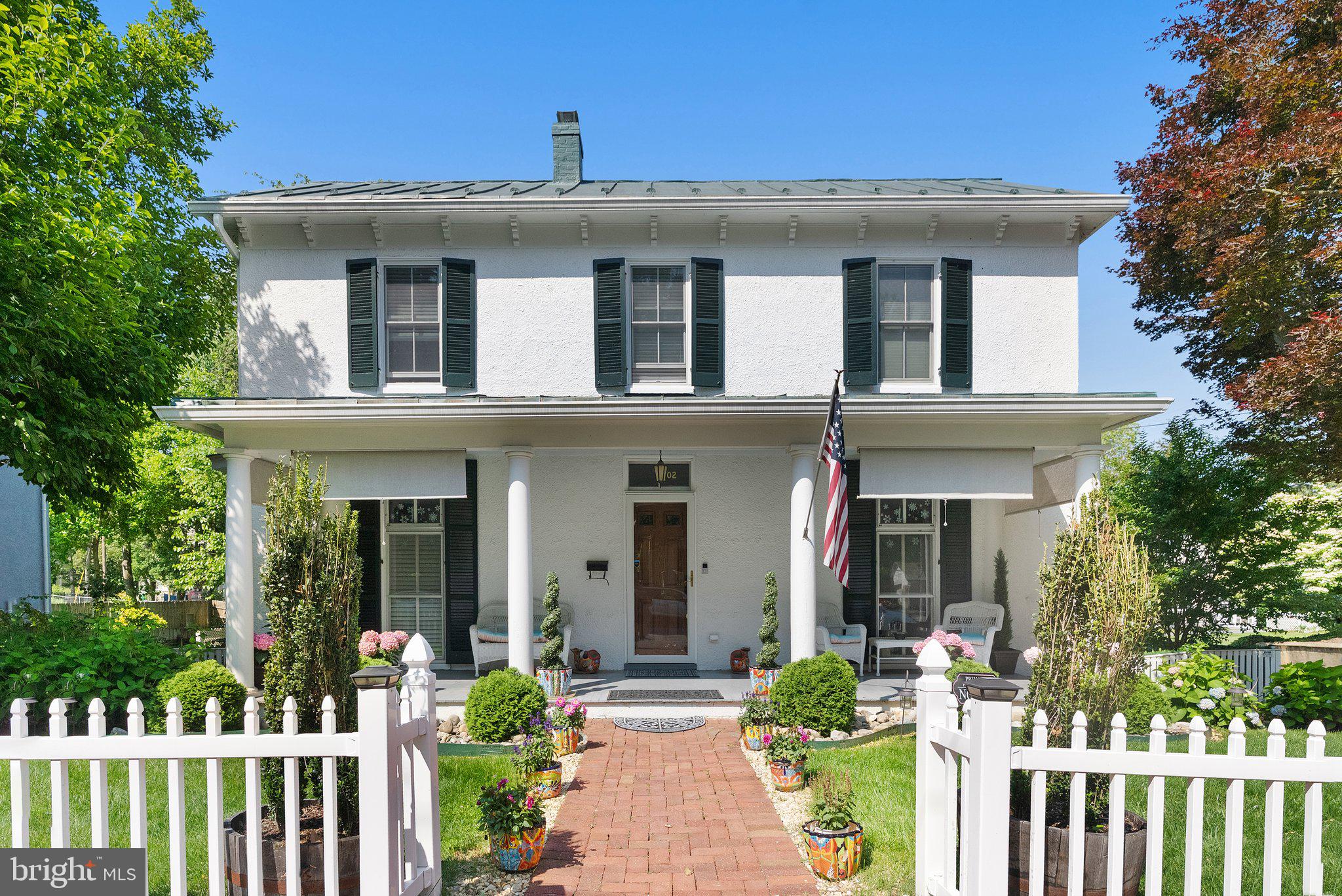 CHARLES TOWN - Residential