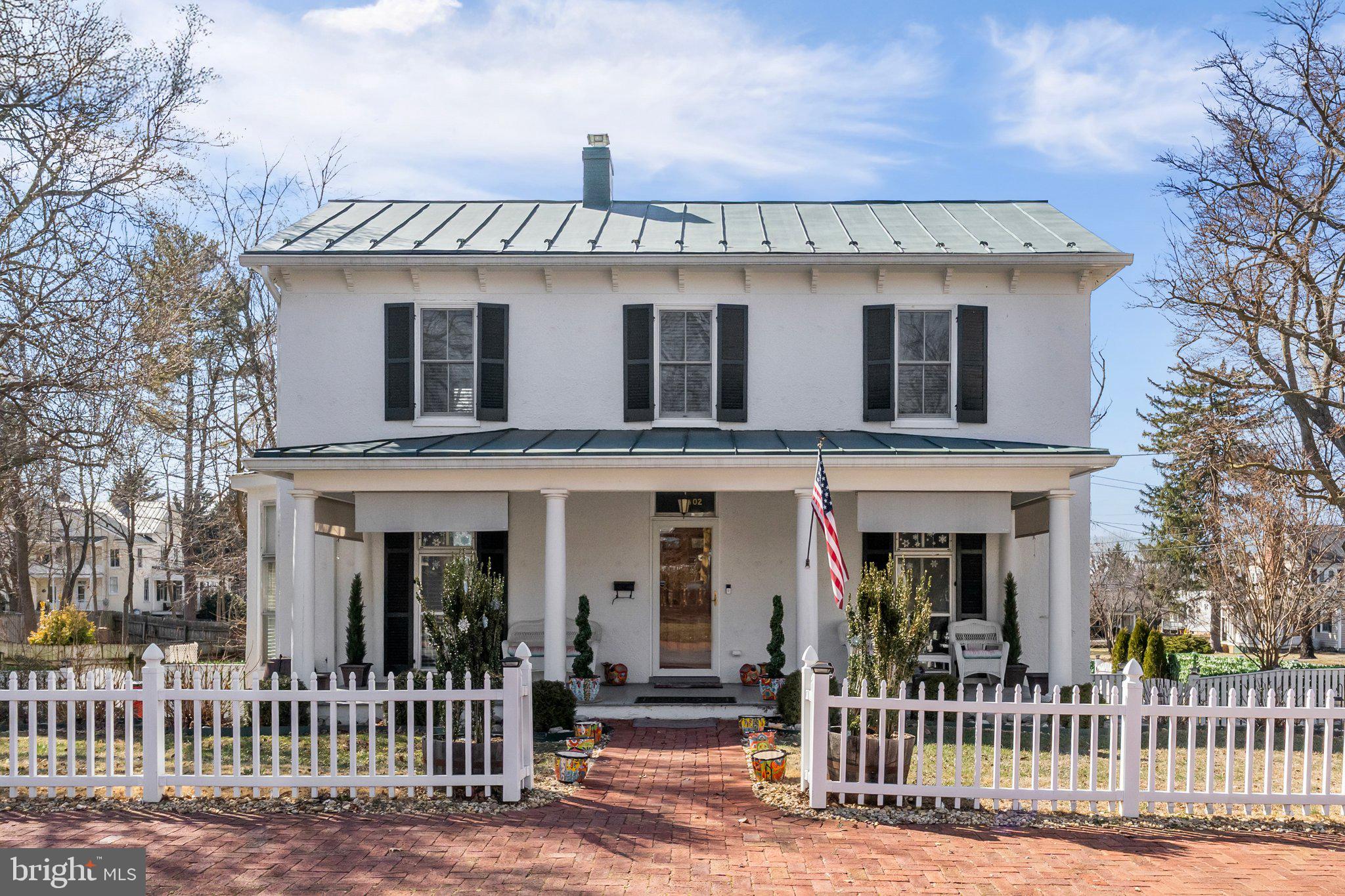 402 S SAMUEL STREET