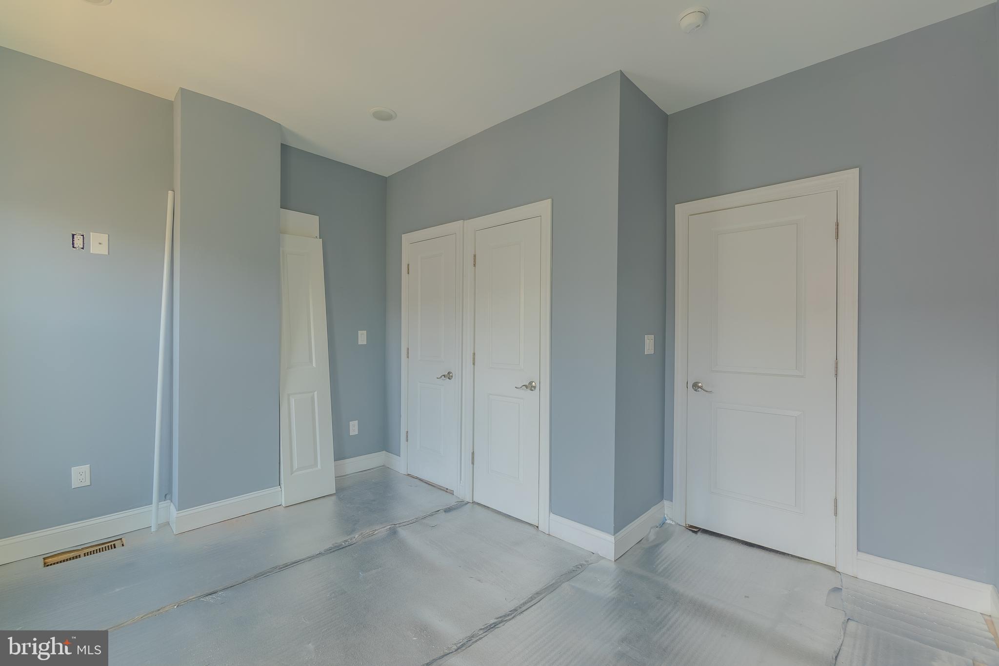 WHITMAN - Residential