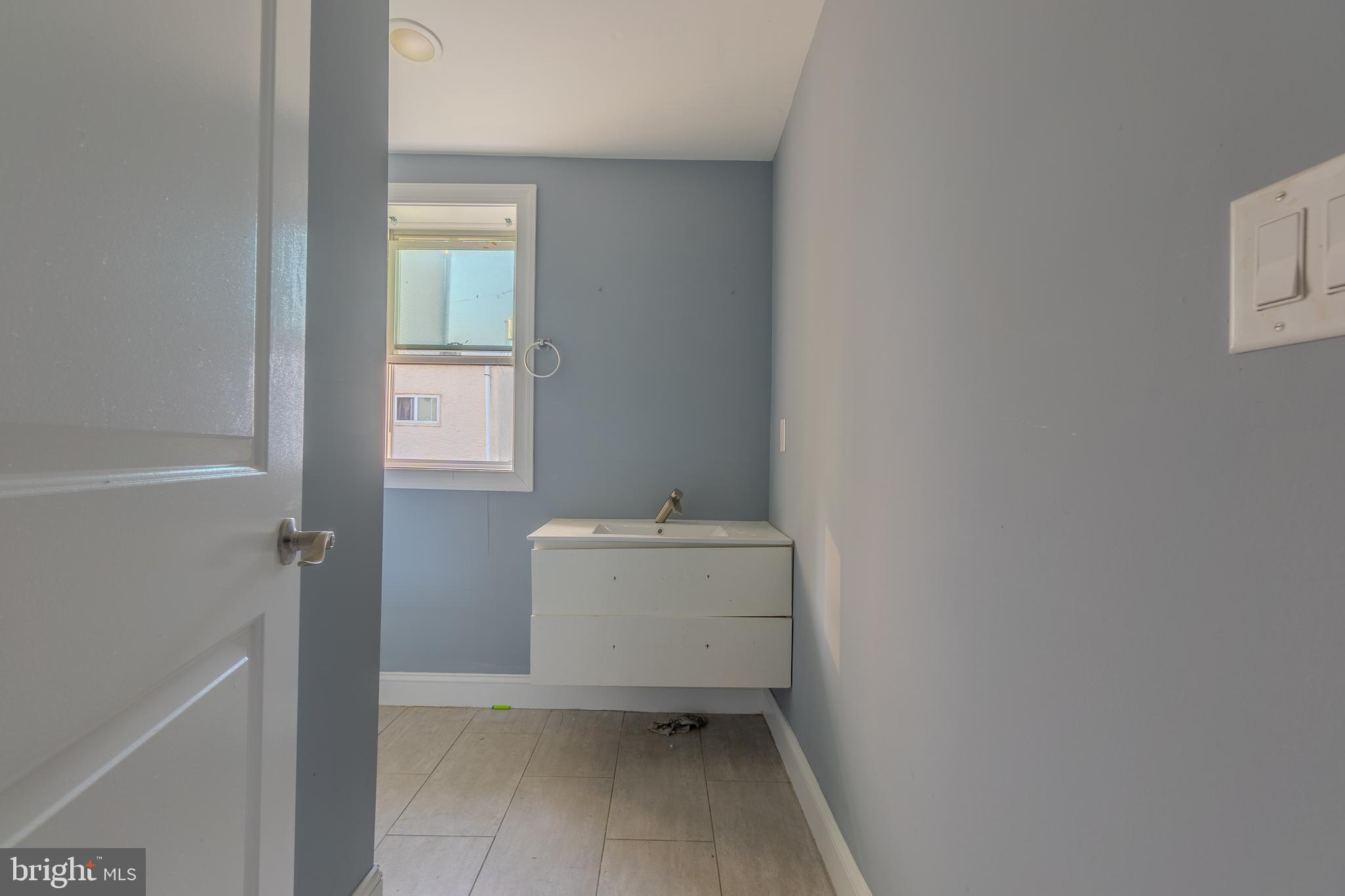 WHITMAN - Residential