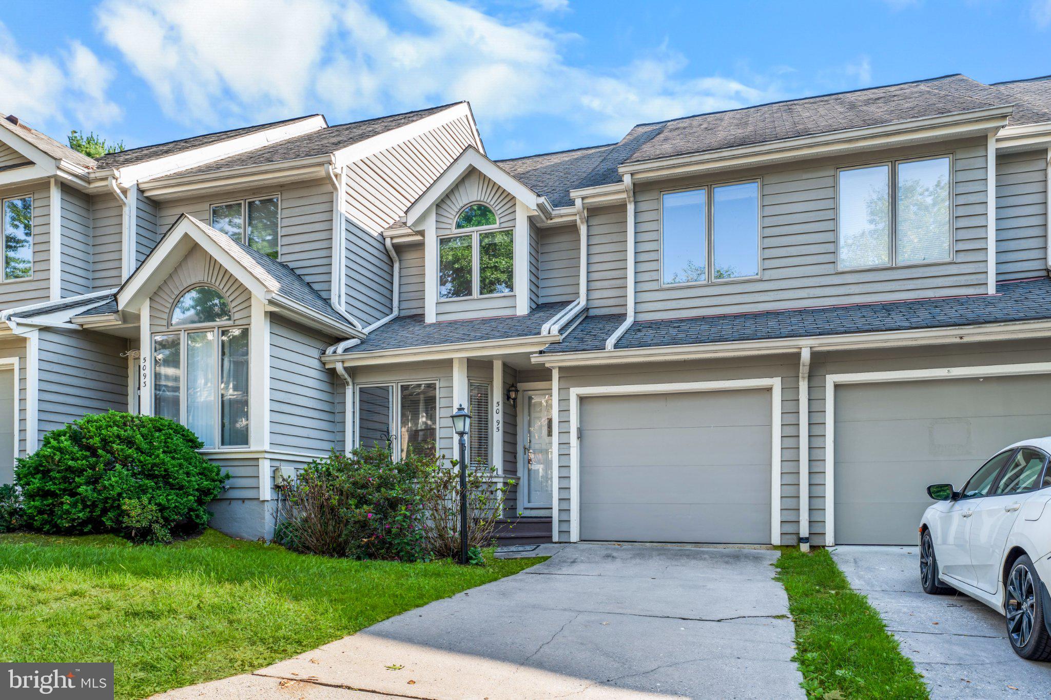 5095 COLUMBIA ROAD 16 17