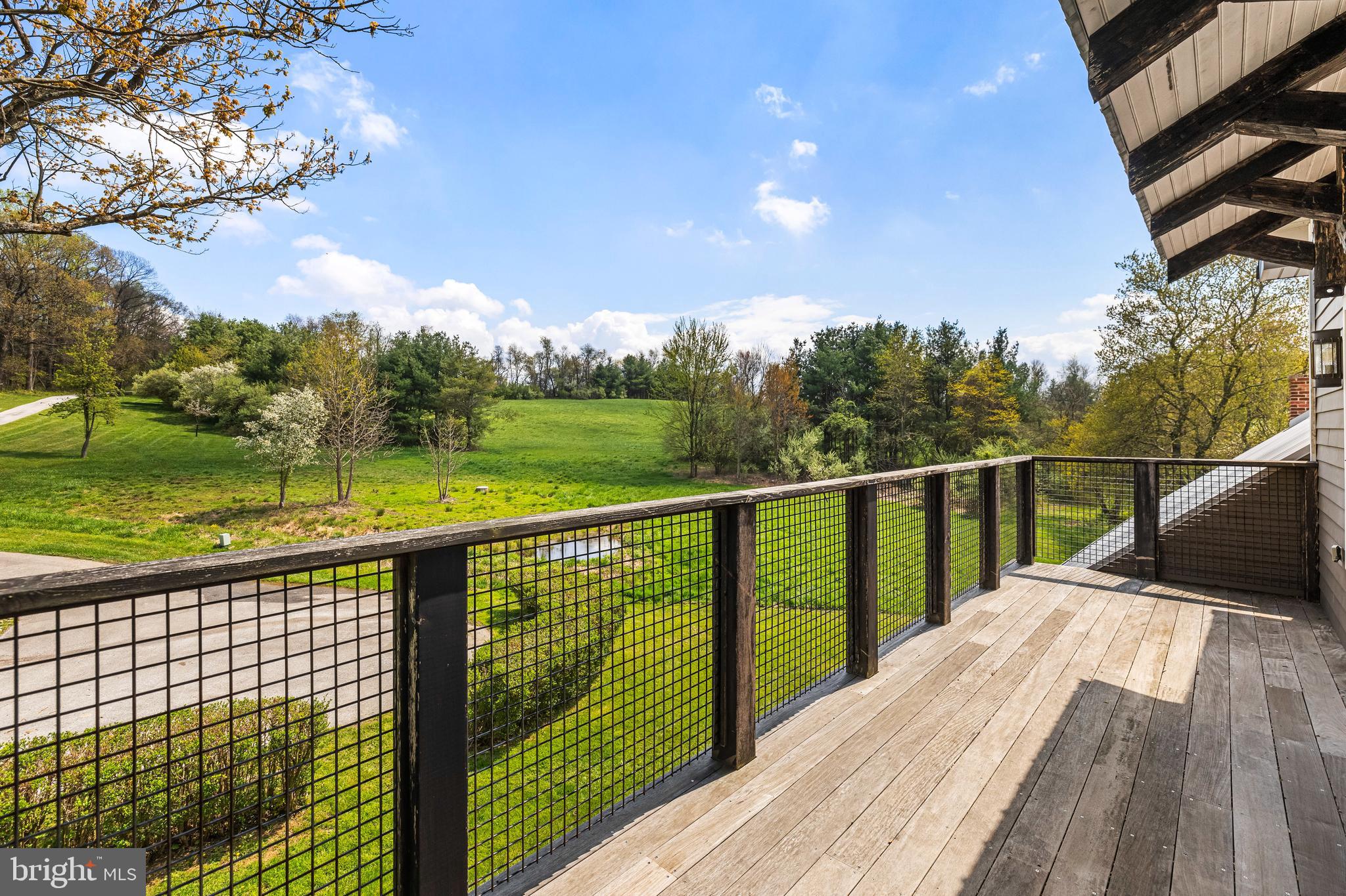 FREELAND - Residential