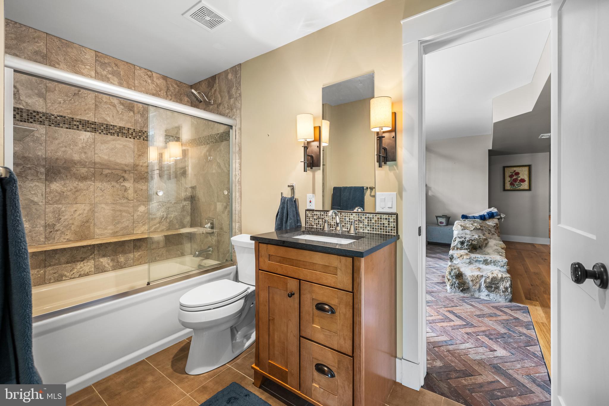 FREELAND - Residential