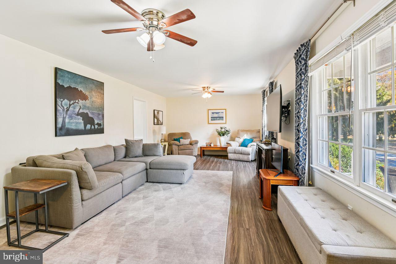 HUNTERS MILL - Residential