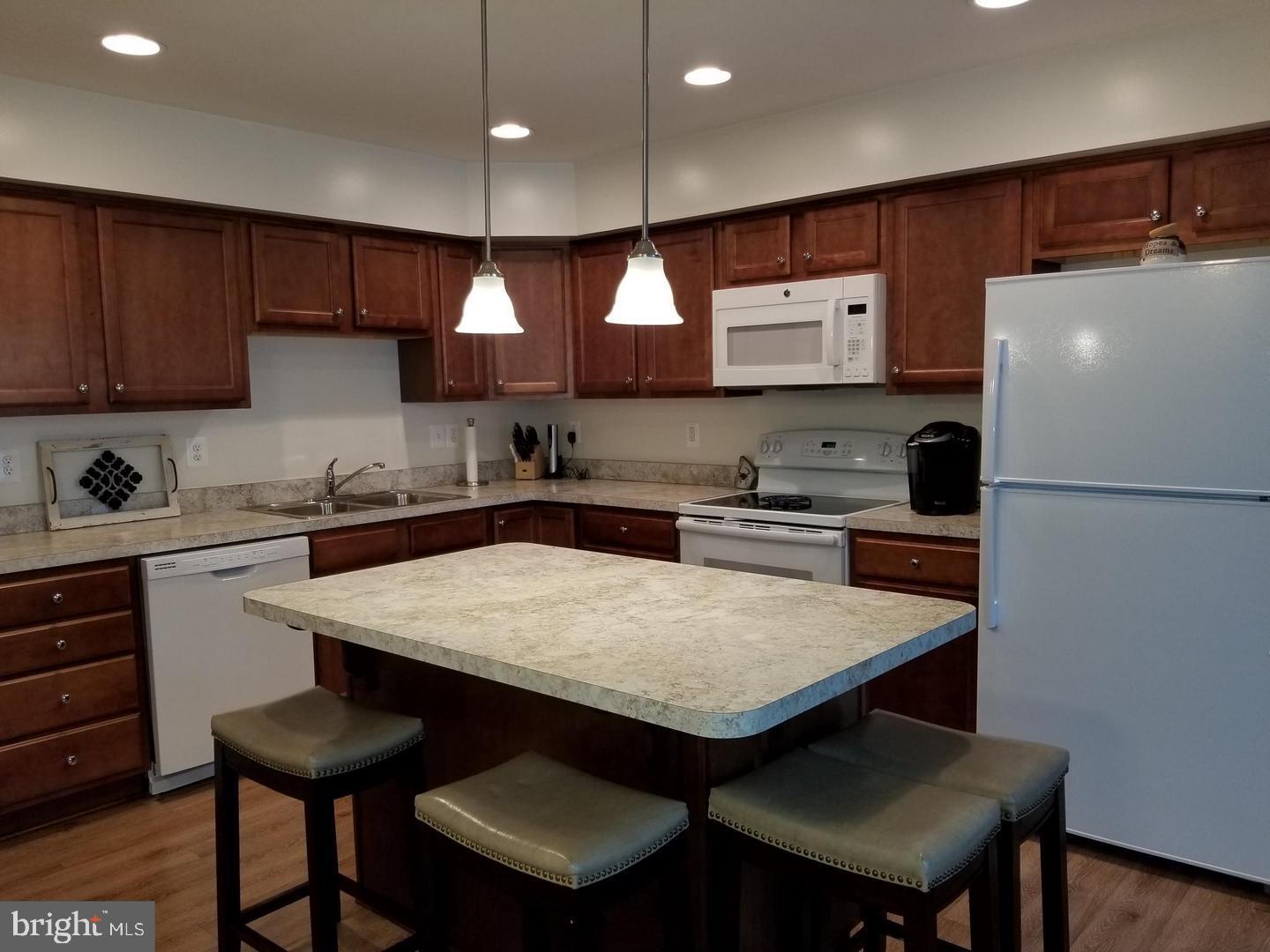 RESERVOIR RIDGE - Residential