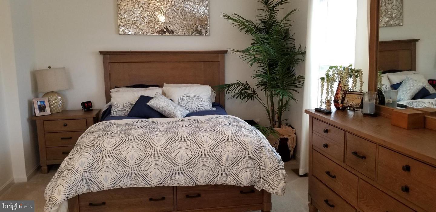 RESERVOIR RIDGE - Residential