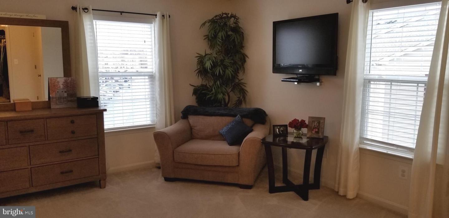 RESERVOIR RIDGE - Residential