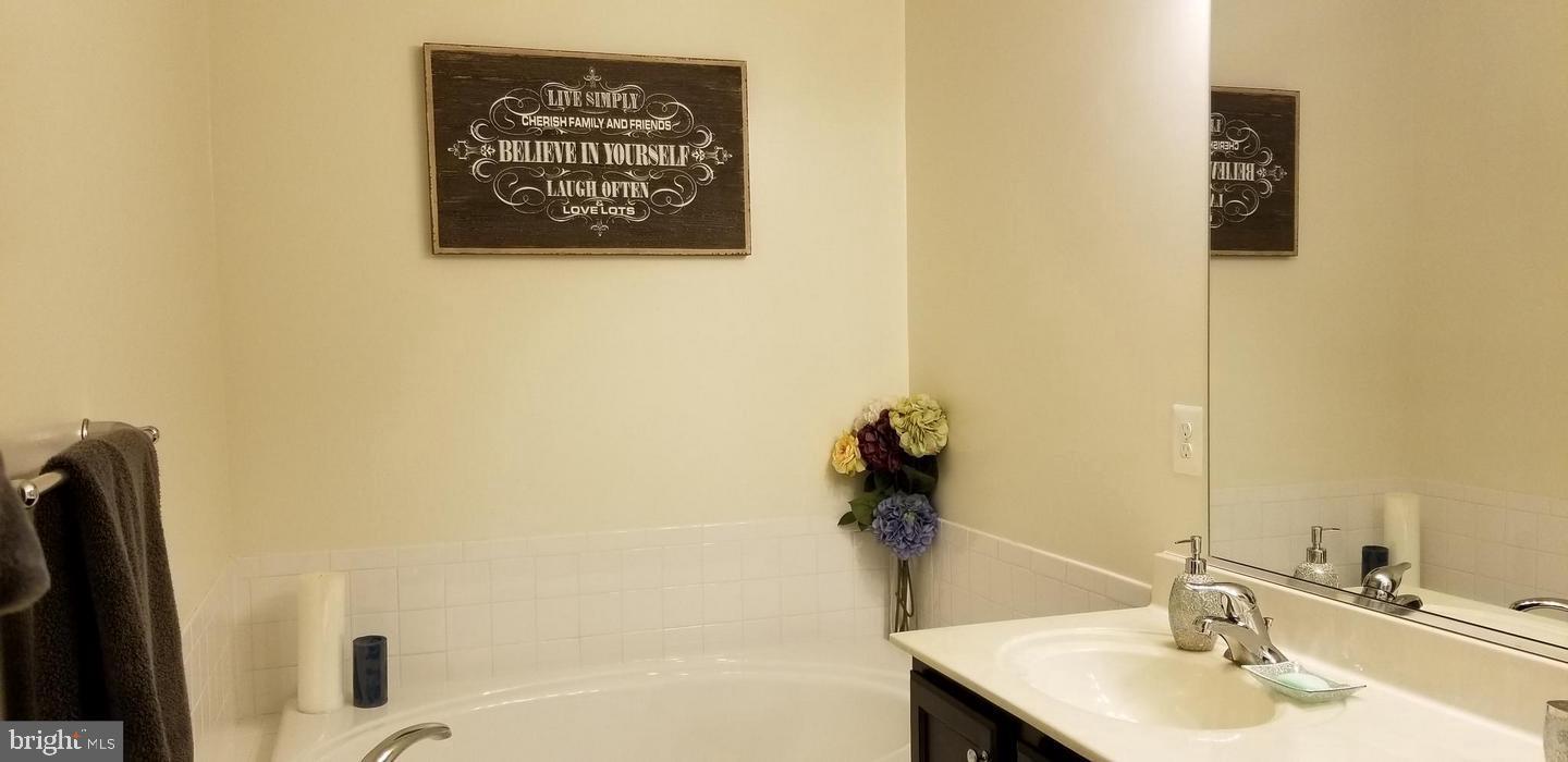 RESERVOIR RIDGE - Residential