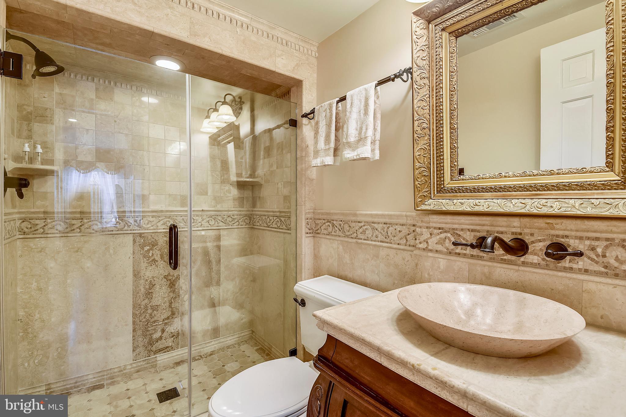 PITT MEWS - Residential