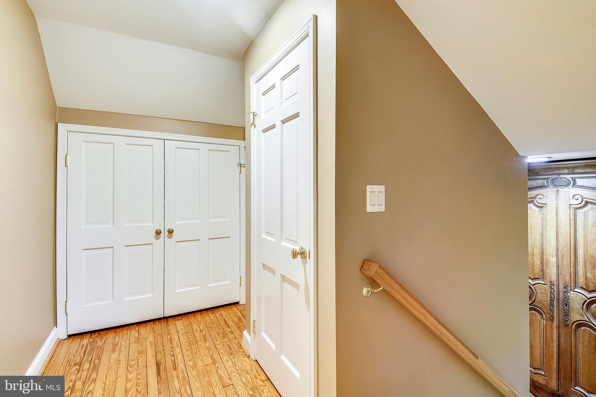 PITT MEWS - Residential