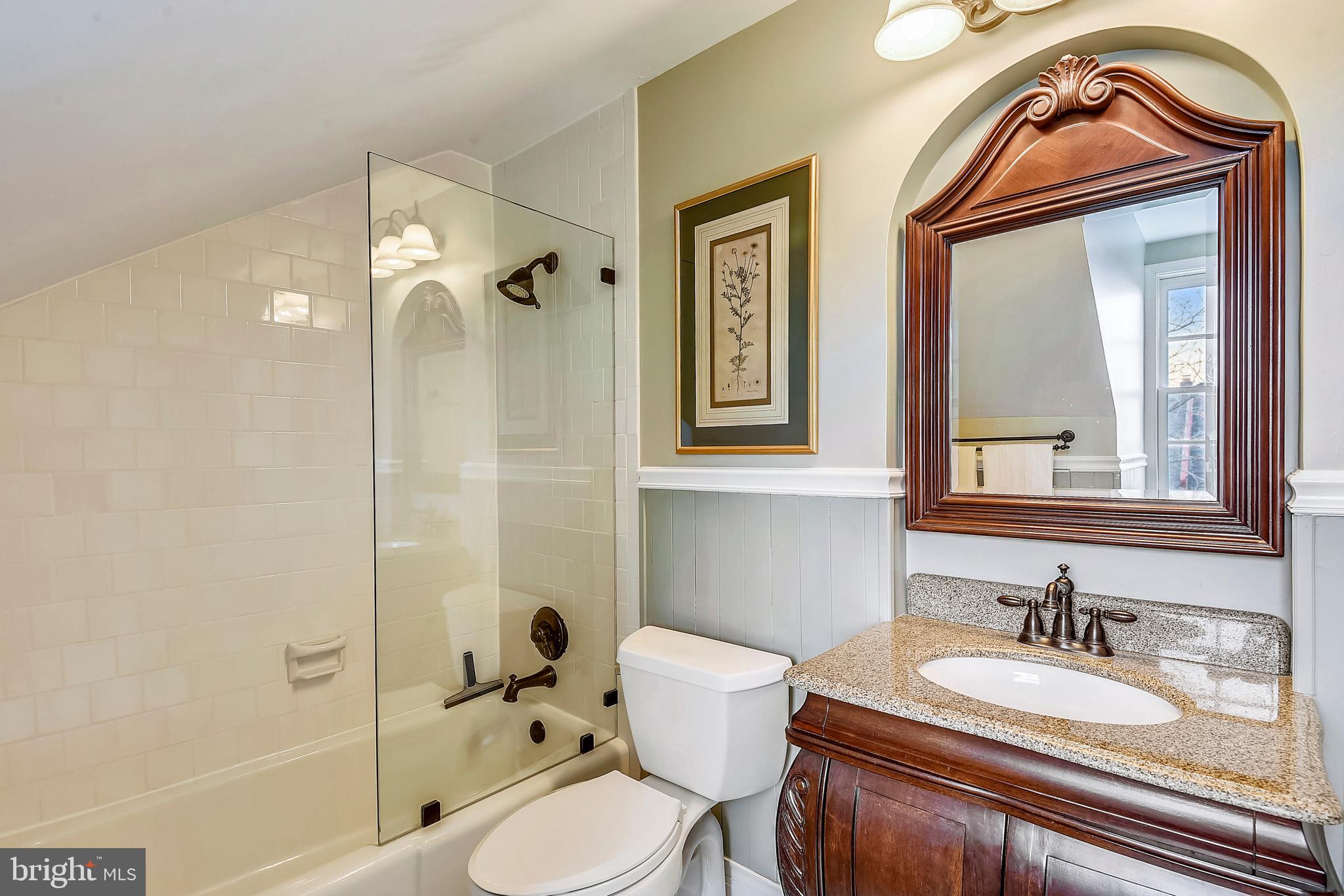 PITT MEWS - Residential