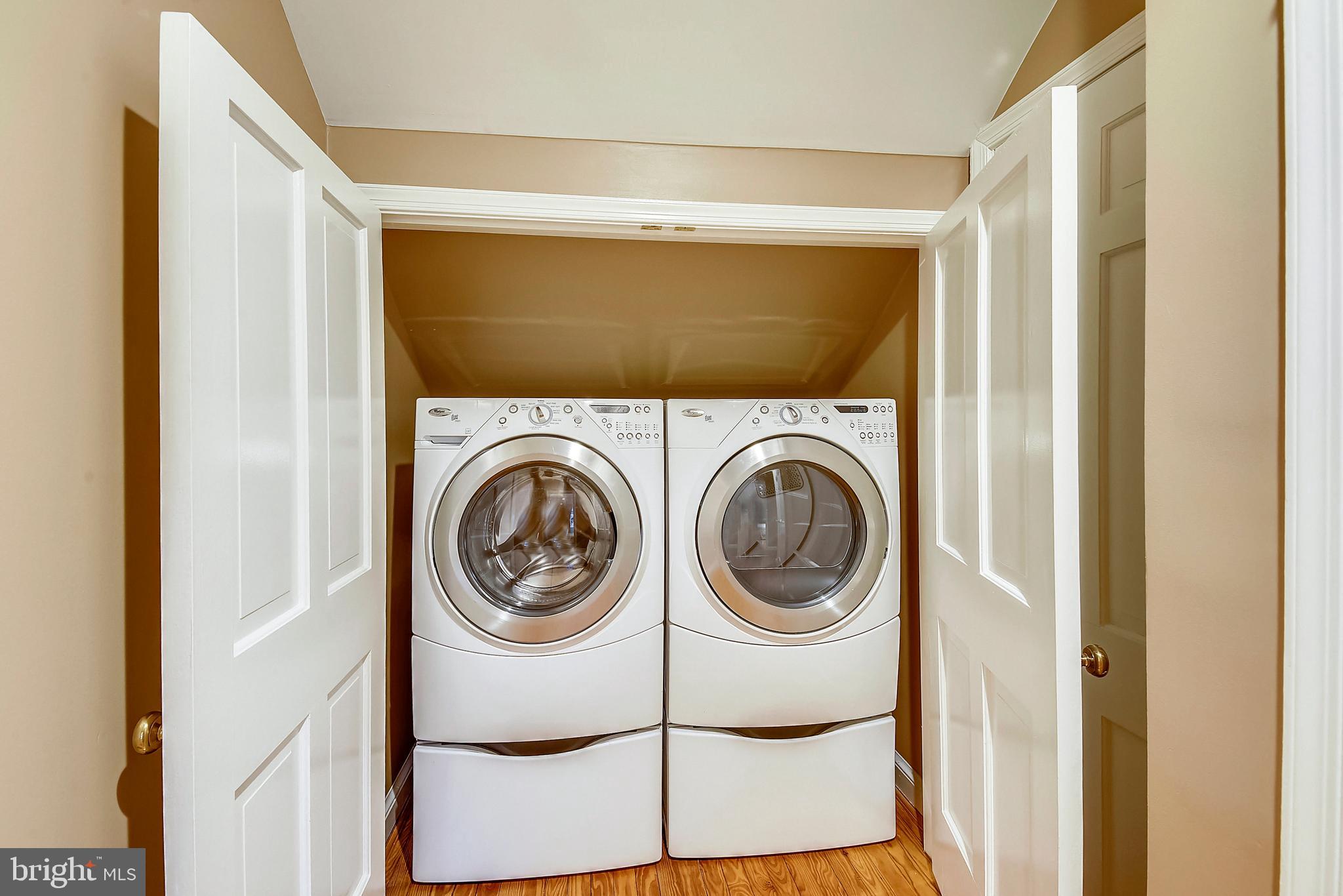 PITT MEWS - Residential