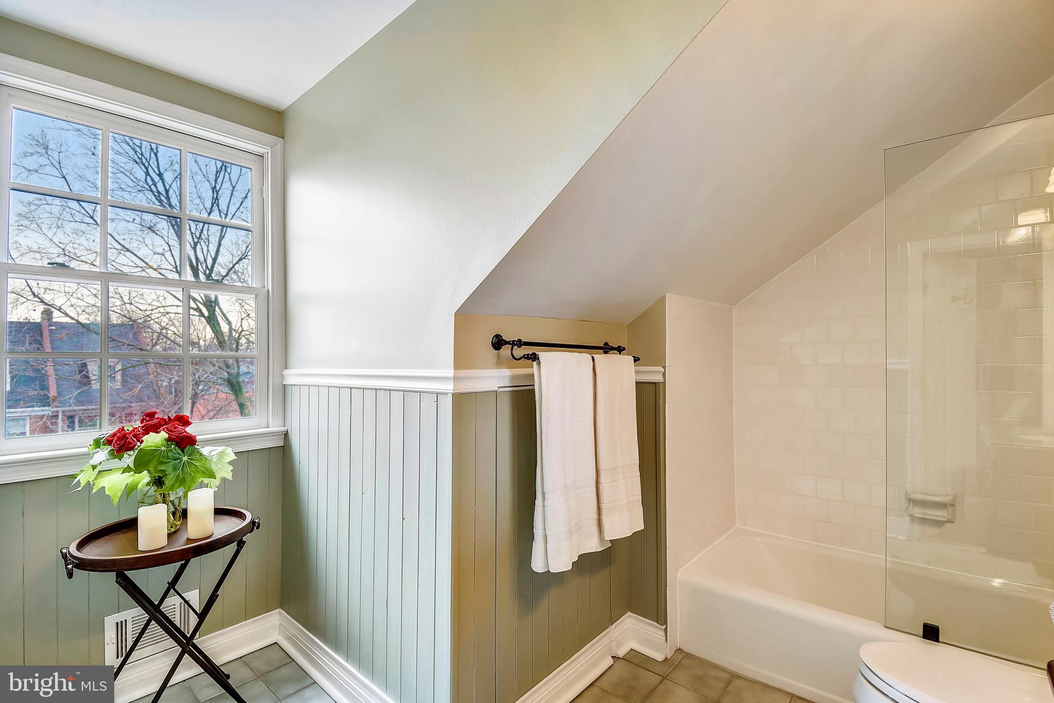 PITT MEWS - Residential