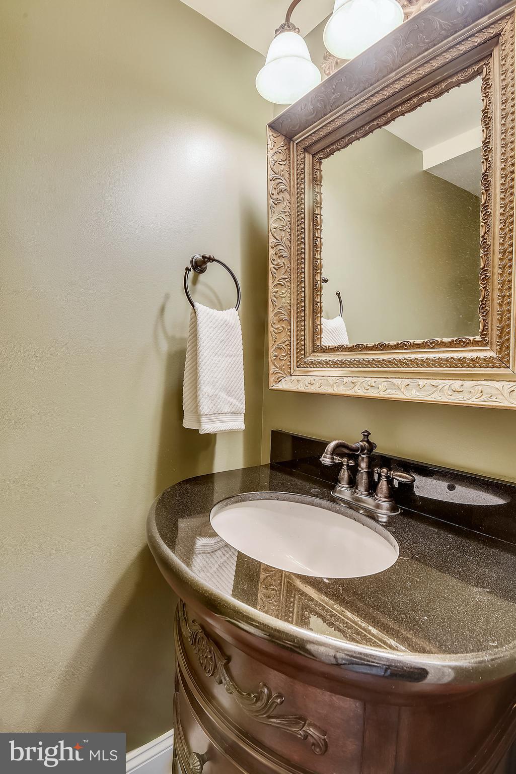 PITT MEWS - Residential