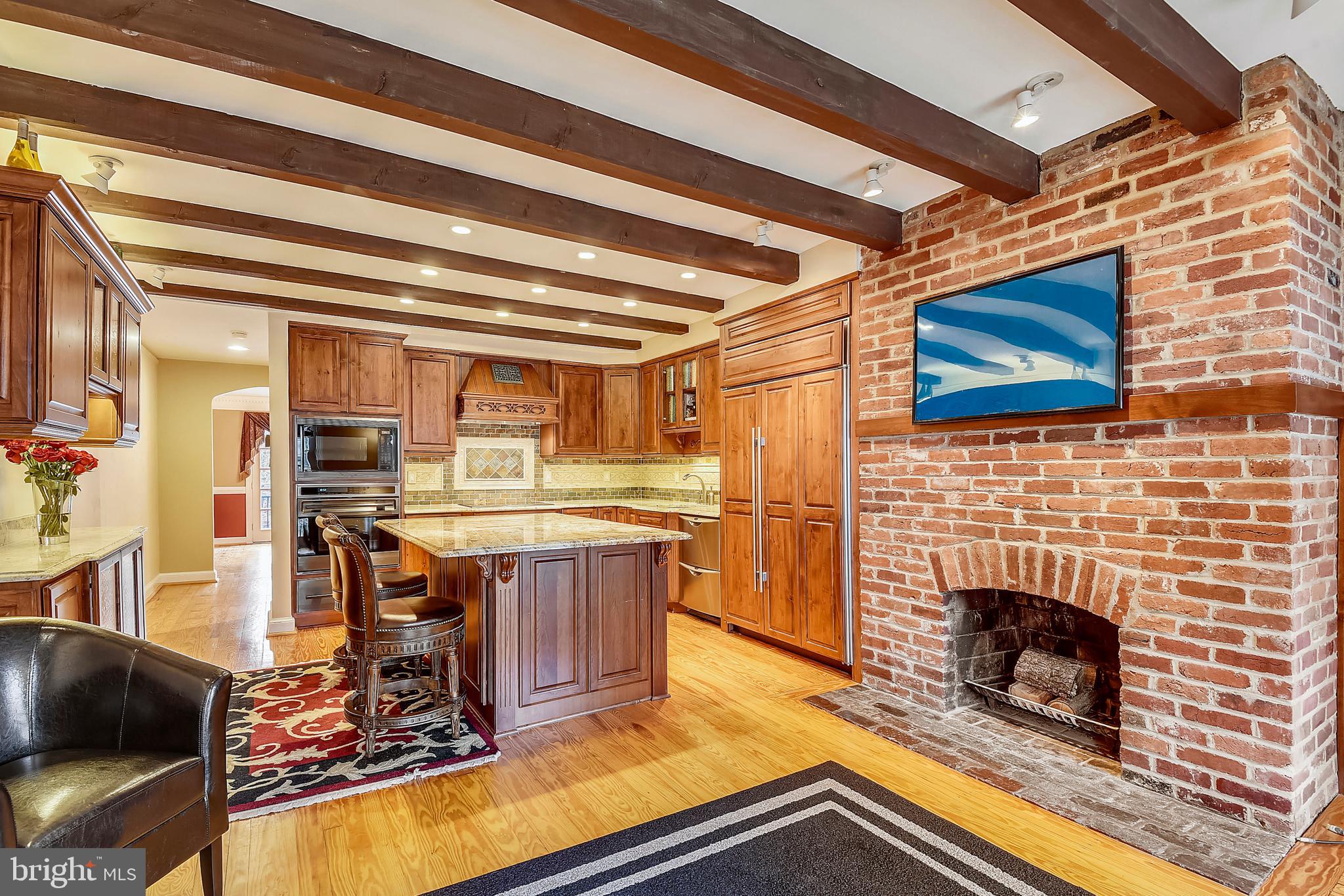 PITT MEWS - Residential