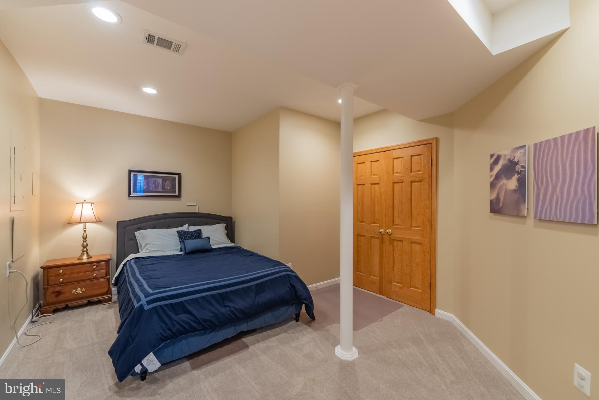 POTOMAC STATION - Residential