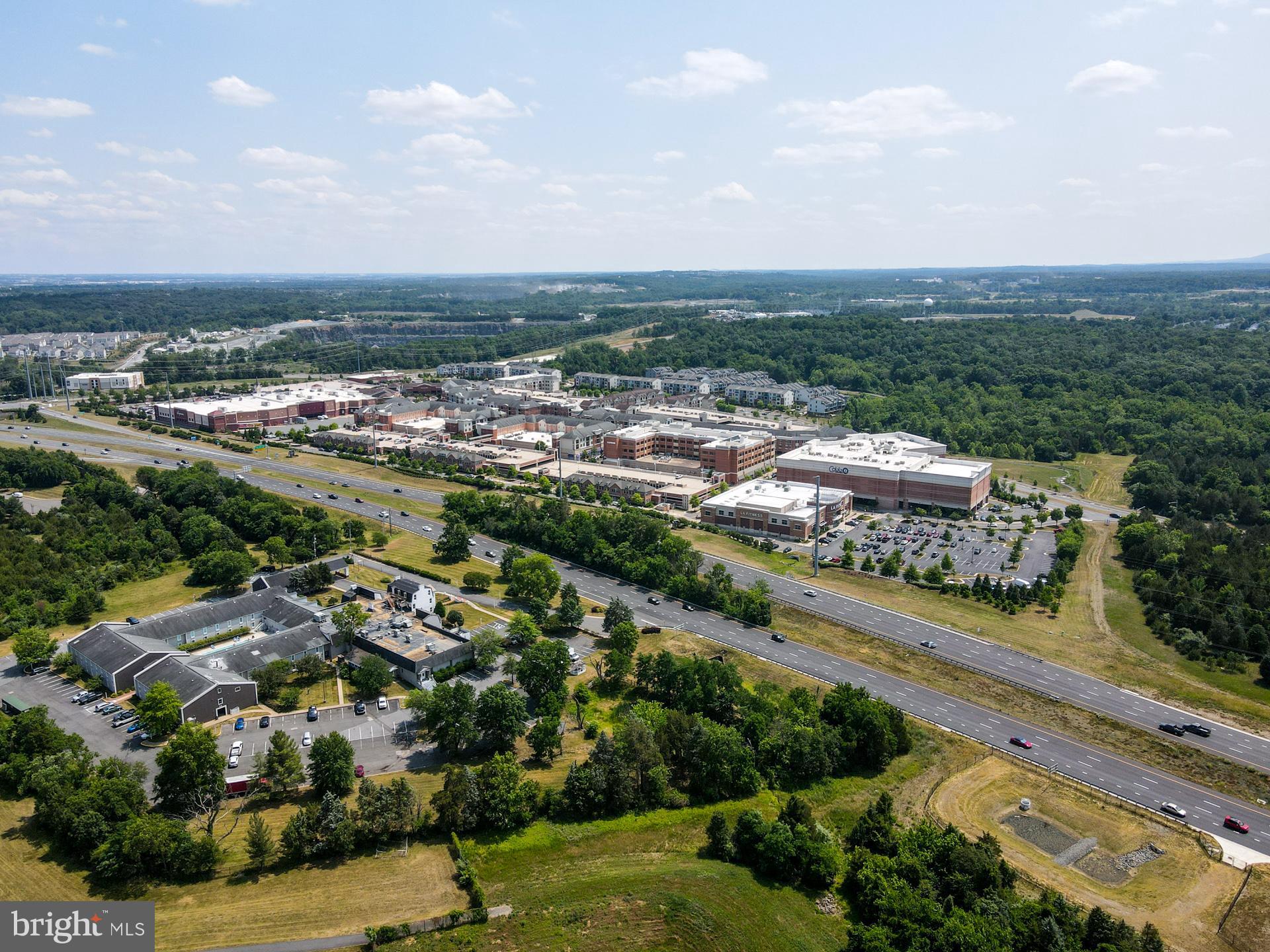POTOMAC STATION - Residential