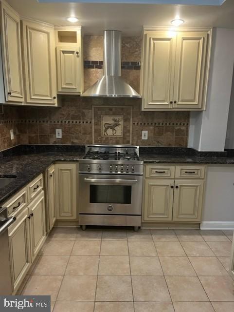 STRATTON WOODS - Residential Lease