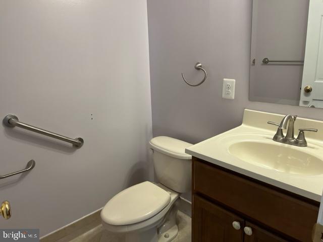 STRATTON WOODS - Residential Lease