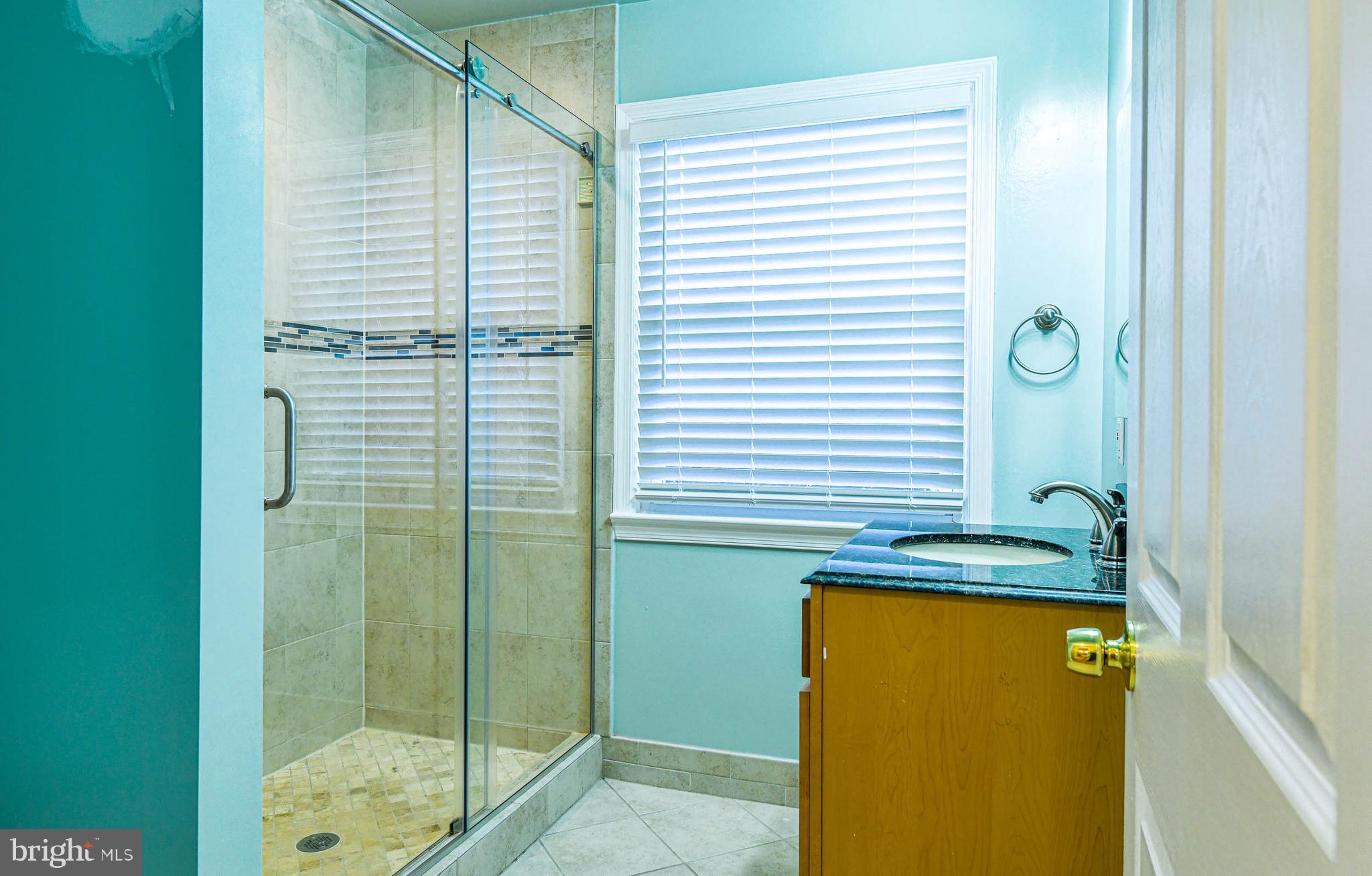 STRATTON WOODS - Residential Lease