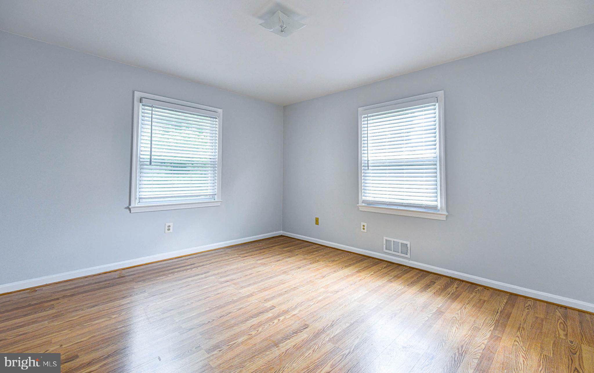 STRATTON WOODS - Residential Lease