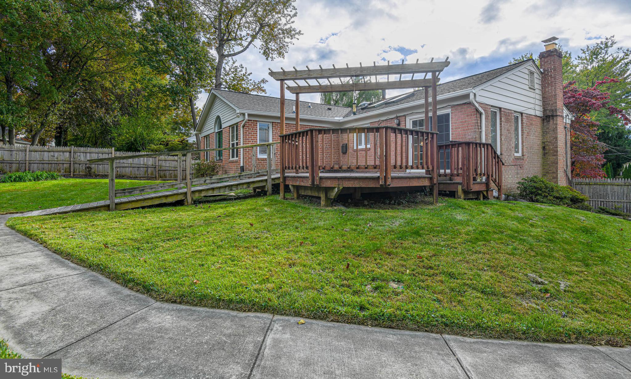 STRATTON WOODS - Residential Lease