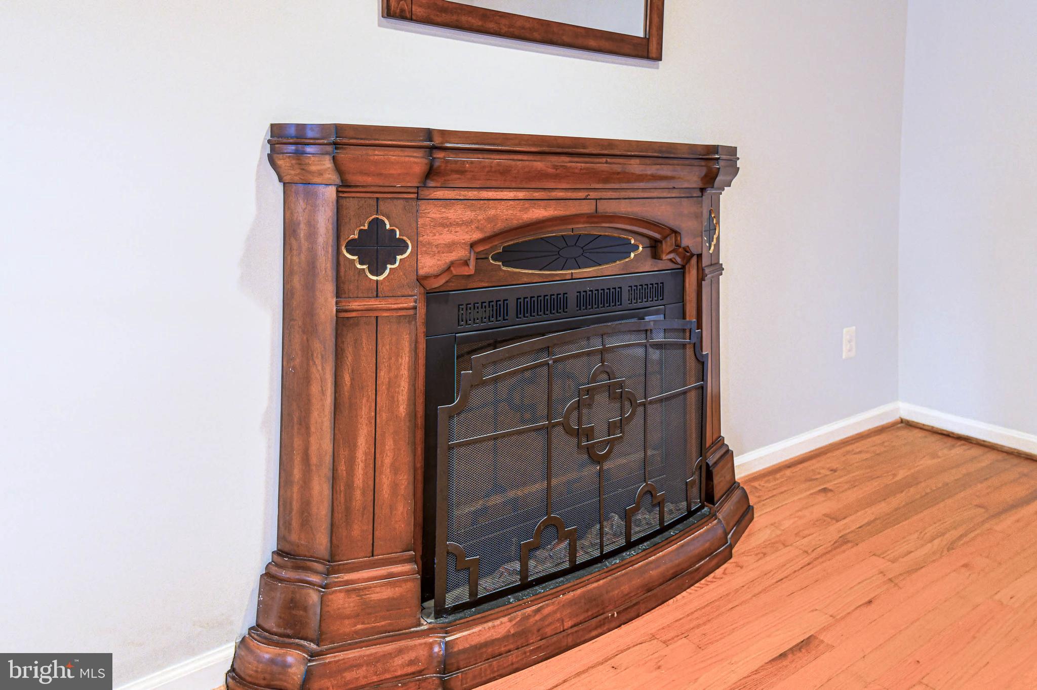 STRATTON WOODS - Residential Lease