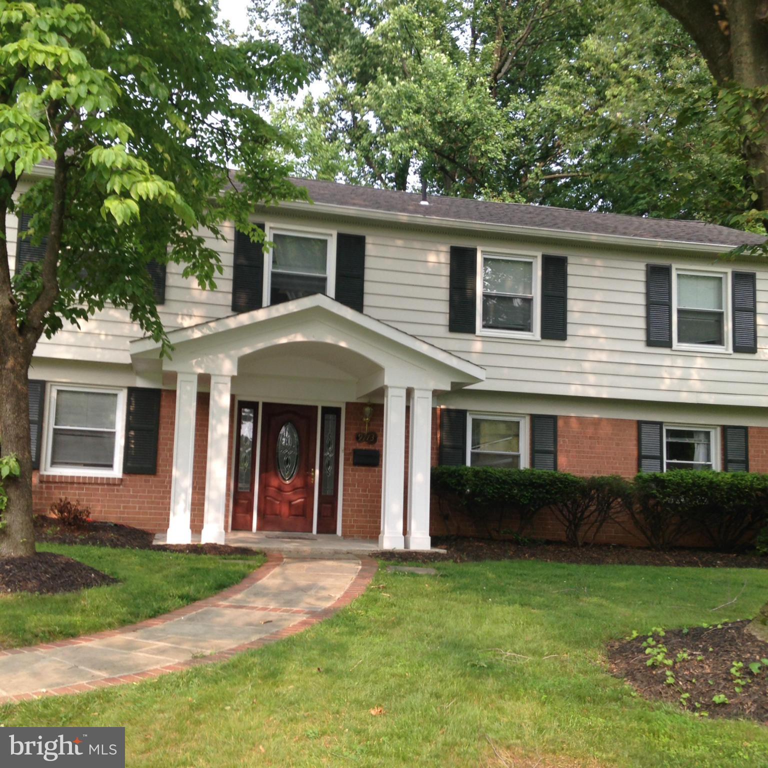 STRATTON WOODS - Residential Lease